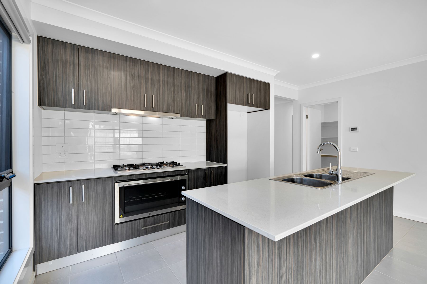 5 Isham Street, Point Cook, VIC 3030, Point Cook - Thumbnail 4