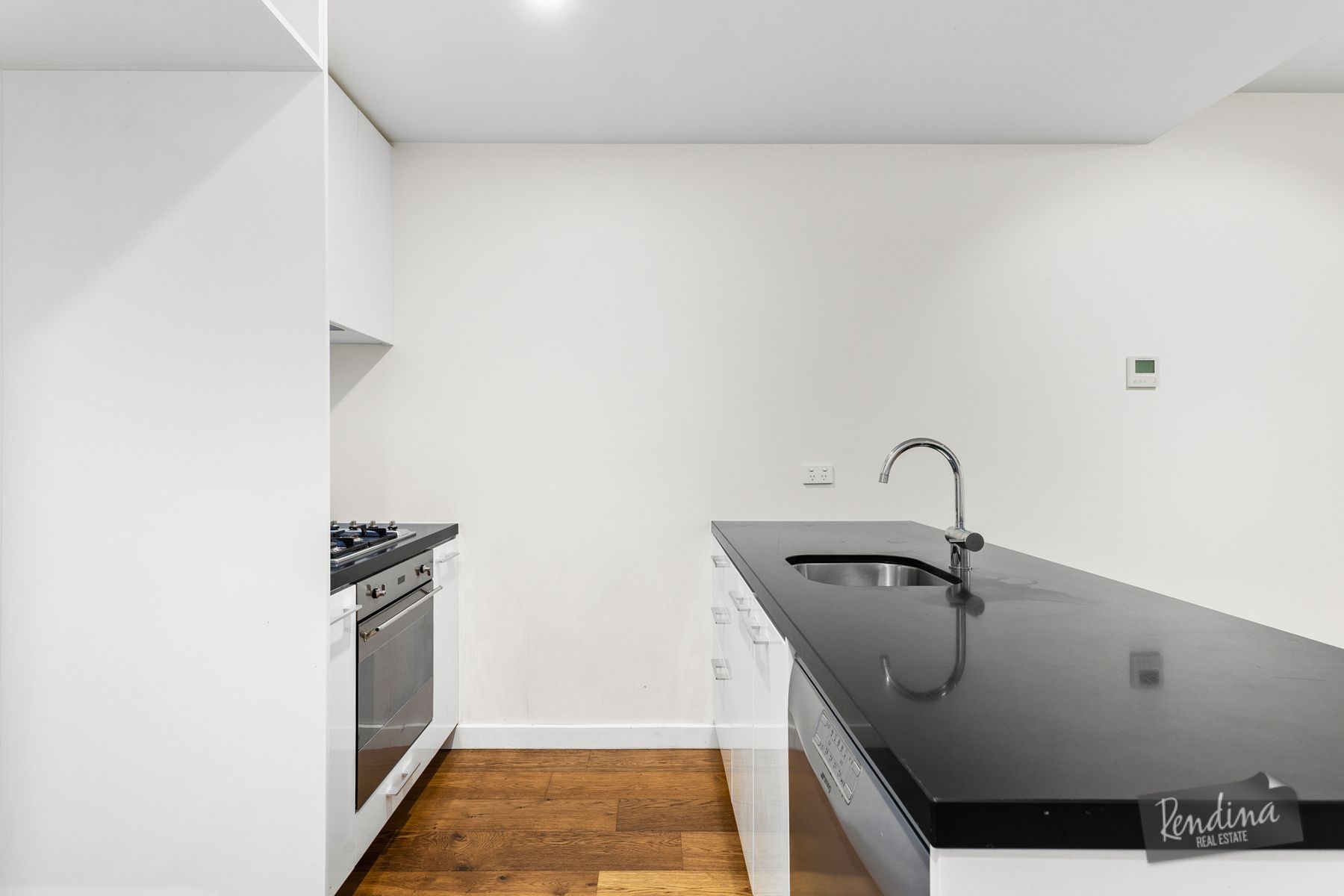 126/2 Gillies Street, Essendon North - Thumbnail 4