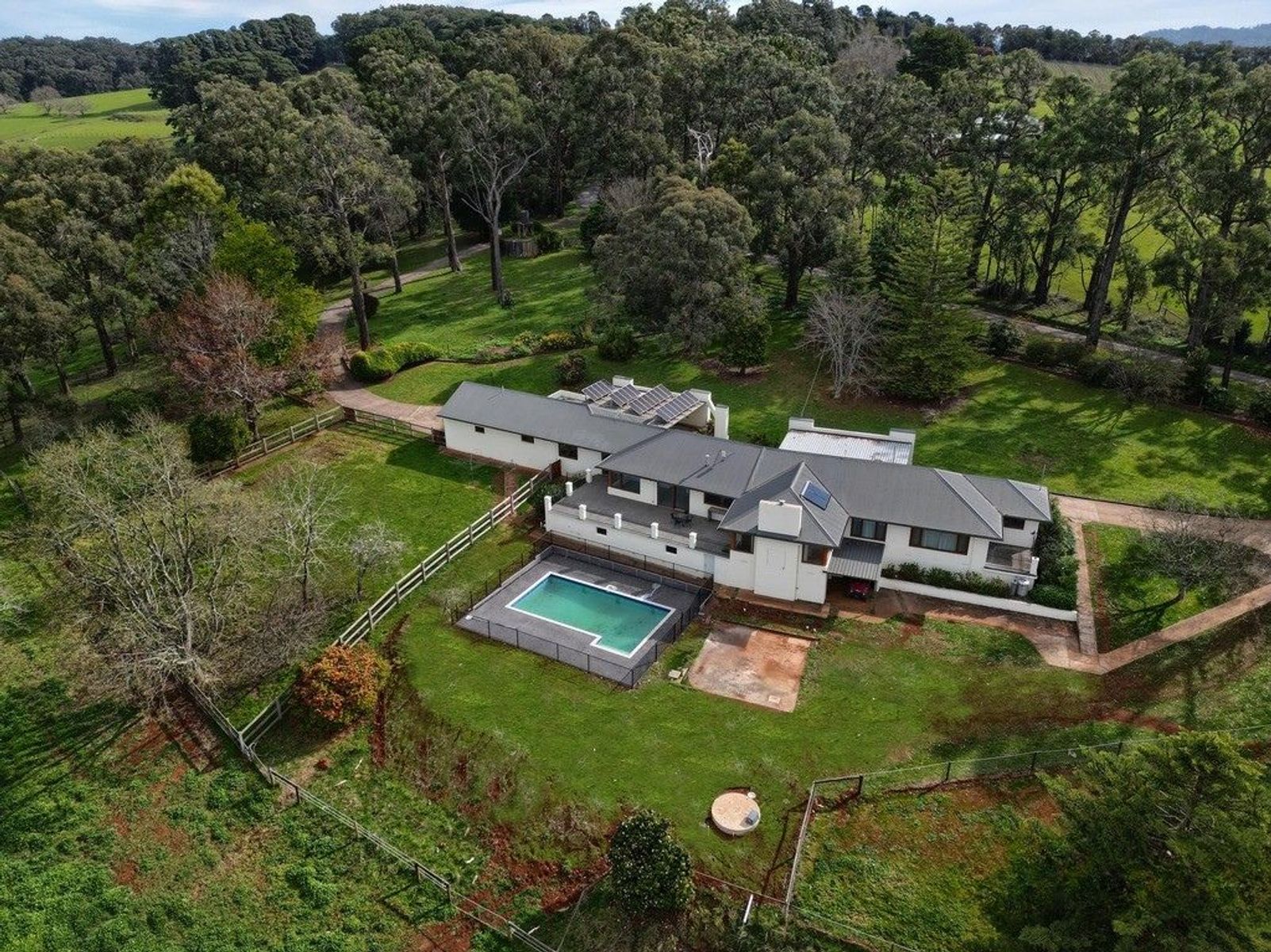 8 Cherry Road, Avonsleigh VIC 3782, Avonsleigh - Thumbnail 4