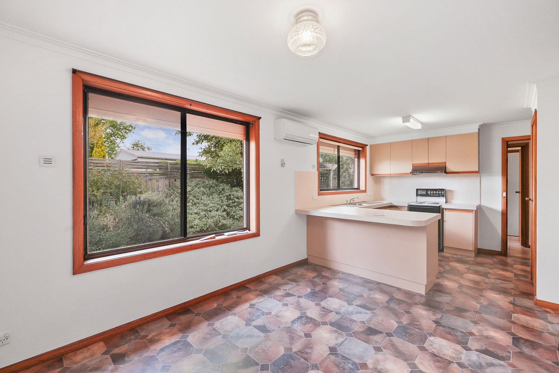 2/55 Wellington Street, Darley, VIC 3340, Darley - Thumbnail 4