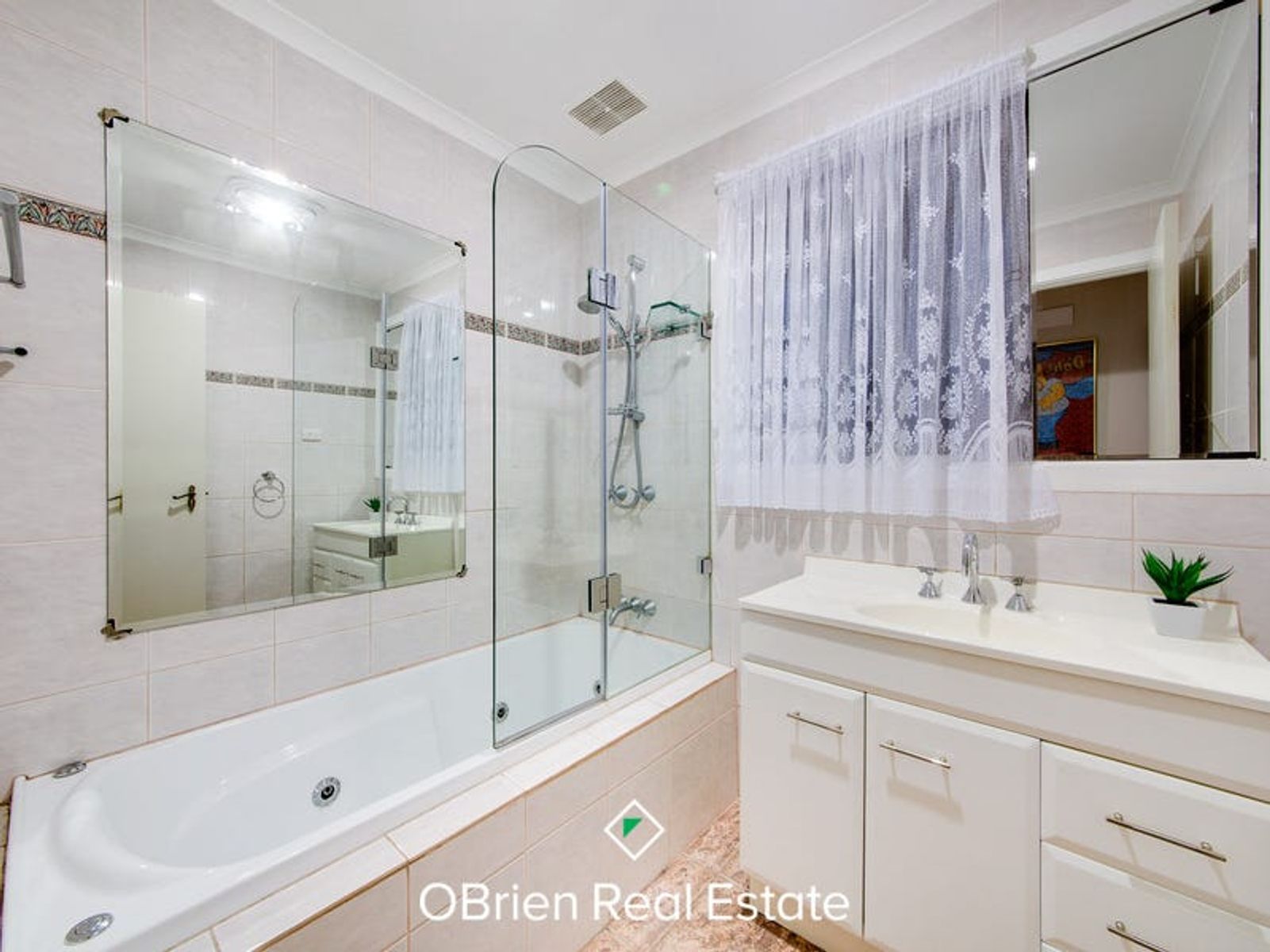 39 Charles Green Avenue, Endeavour Hills, VIC 3802, Endeavour Hills - Thumbnail 7