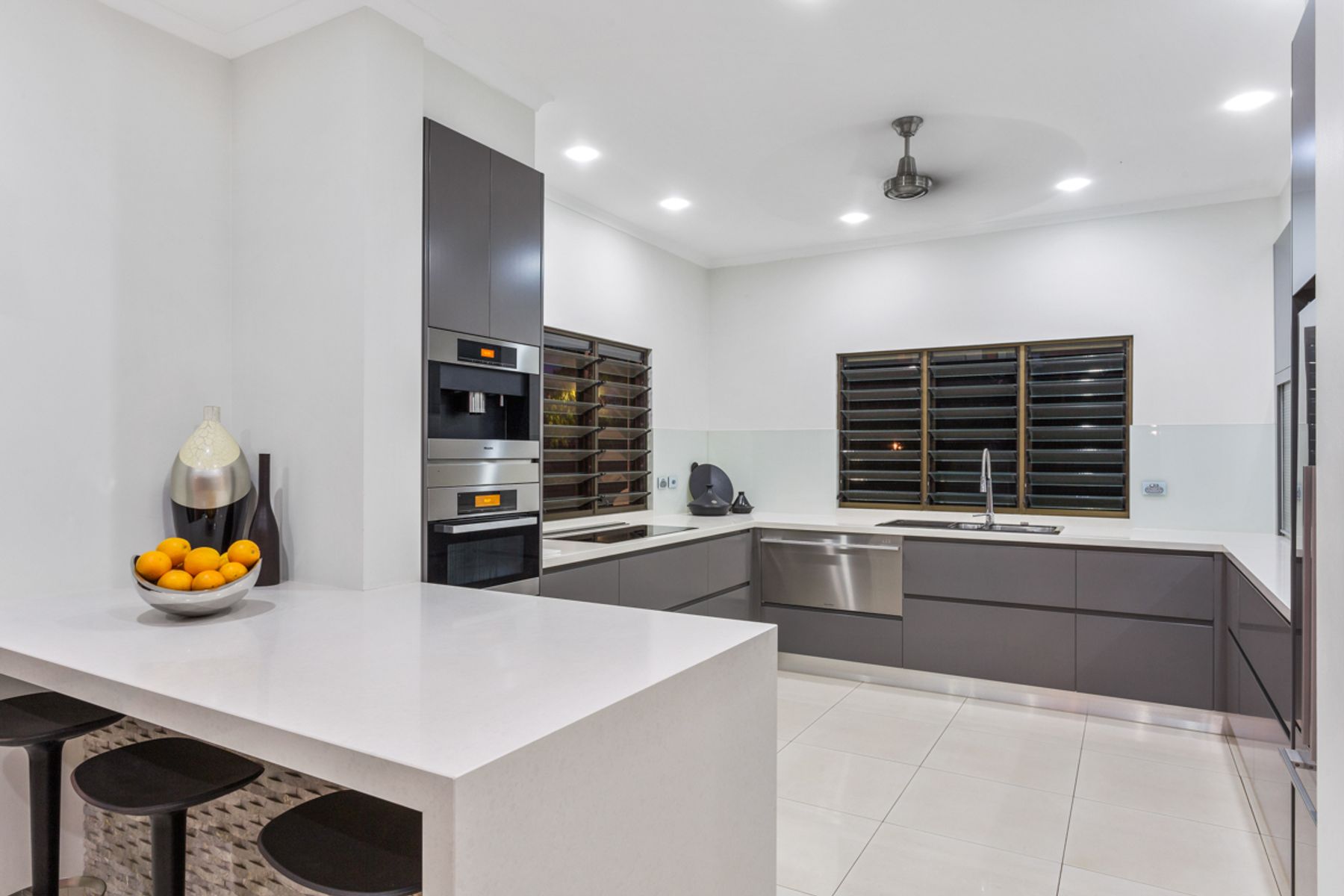 6 Orchard Road, Coconut Grove NT 0810, Coconut Grove - Thumbnail 7