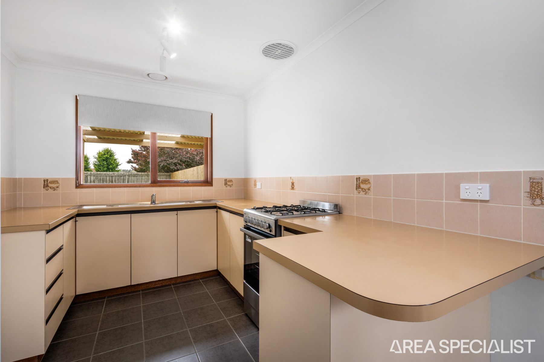5 Dunraven Court, Corio, VIC 3214, Corio - Thumbnail 2