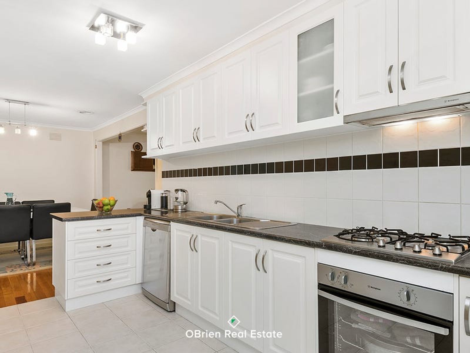 8 Judge Rise, Endeavour Hills, VIC 3802, Endeavour Hills - Thumbnail 3