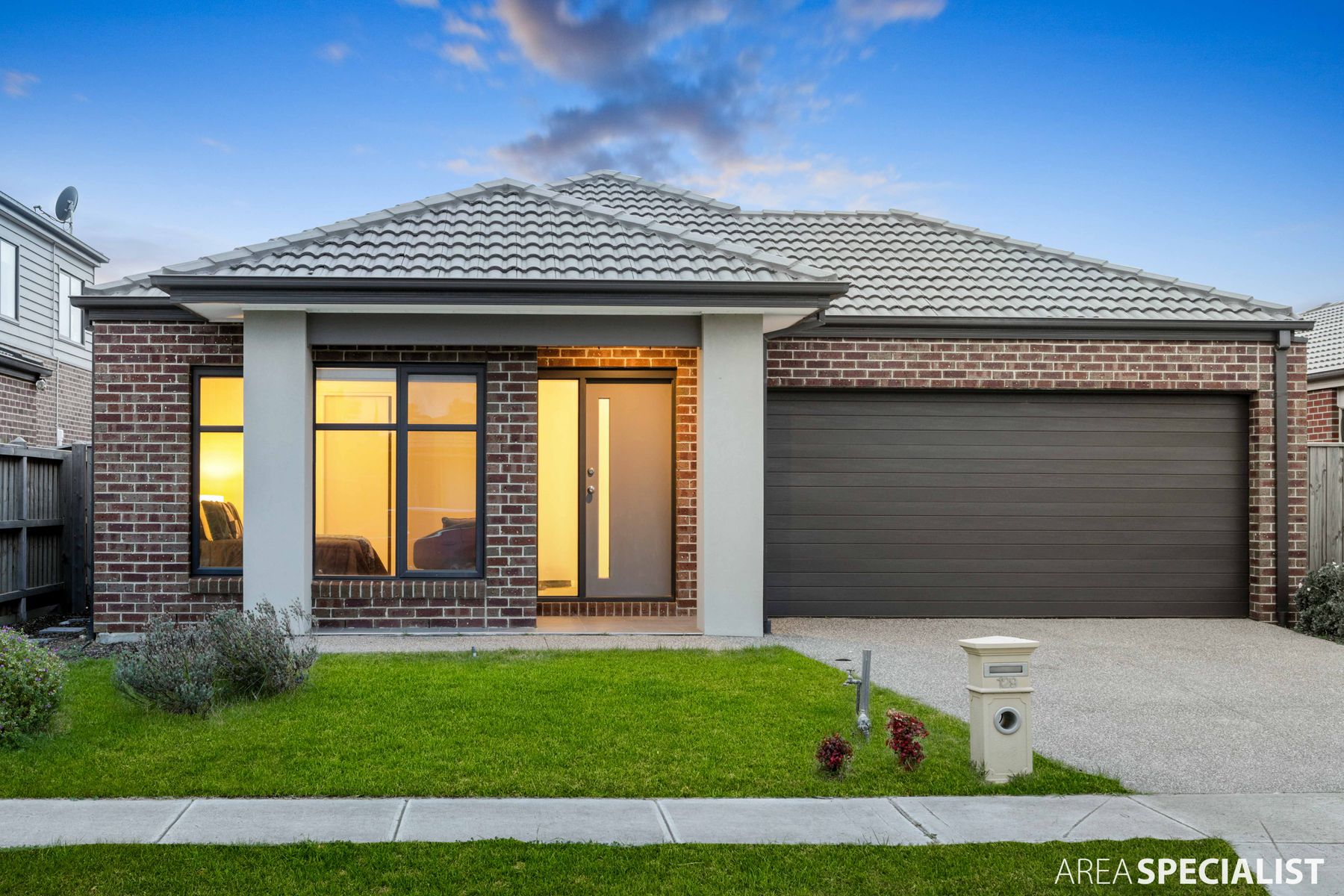 129 Bondi Parade, Point Cook, VIC 3030, Point Cook - Thumbnail 2