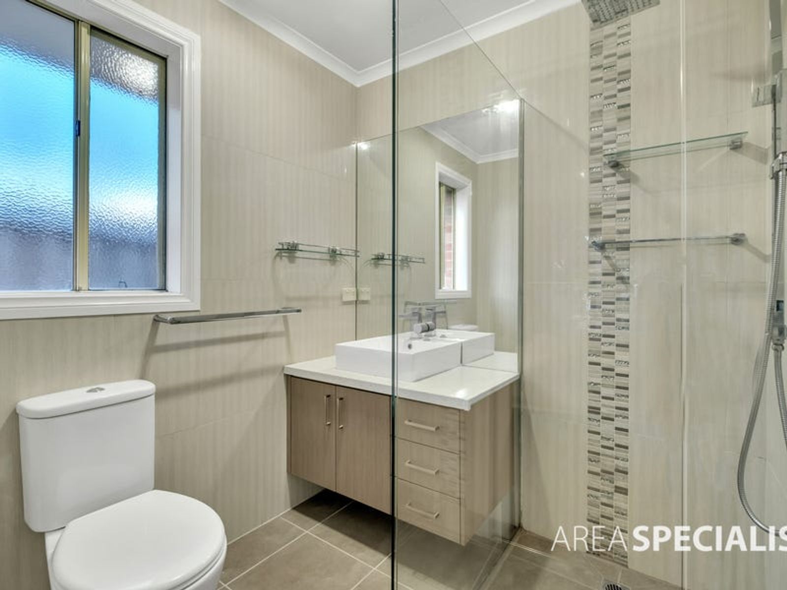 17 Oakland Drive, Hampton Park, VIC 3976, Hampton Park - Thumbnail 8