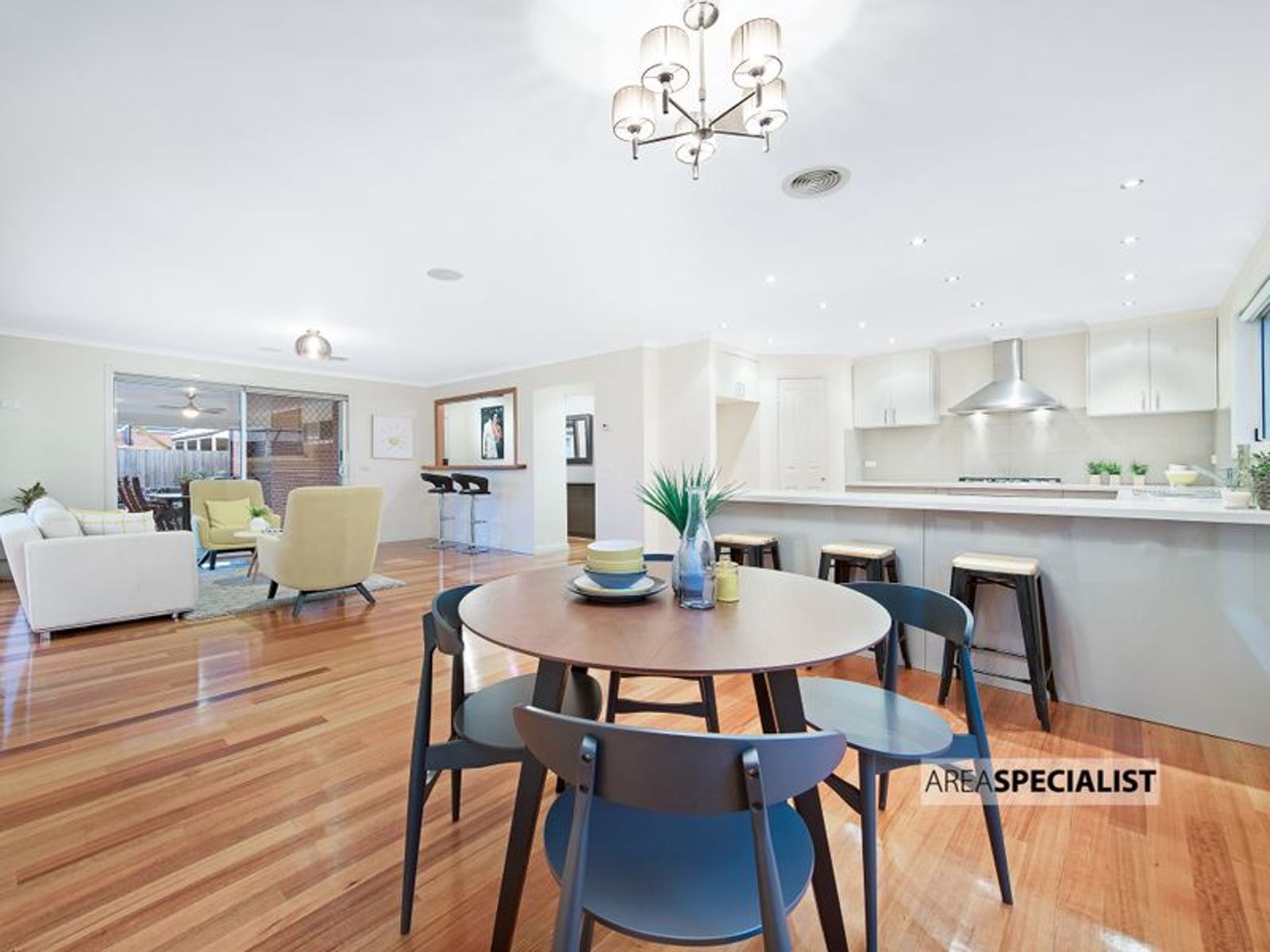 40 Ebony Street, Cranbourne, VIC 3977, Cranbourne - Thumbnail 8