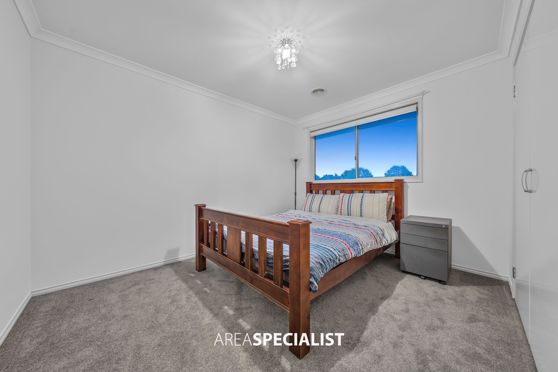 23 Elmsford Crescent, Cranbourne West, Cranbourne West - Thumbnail 6