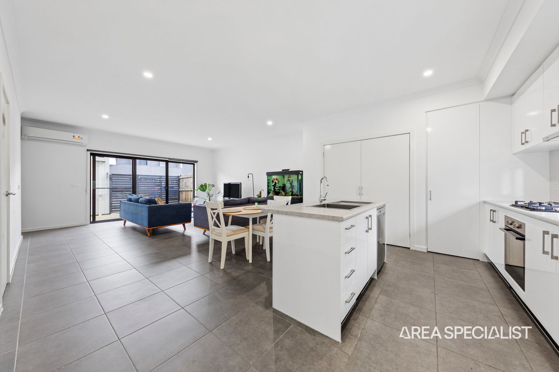 6 Kanuri Way, Pakenham, VIC 3810, Pakenham - Thumbnail 3