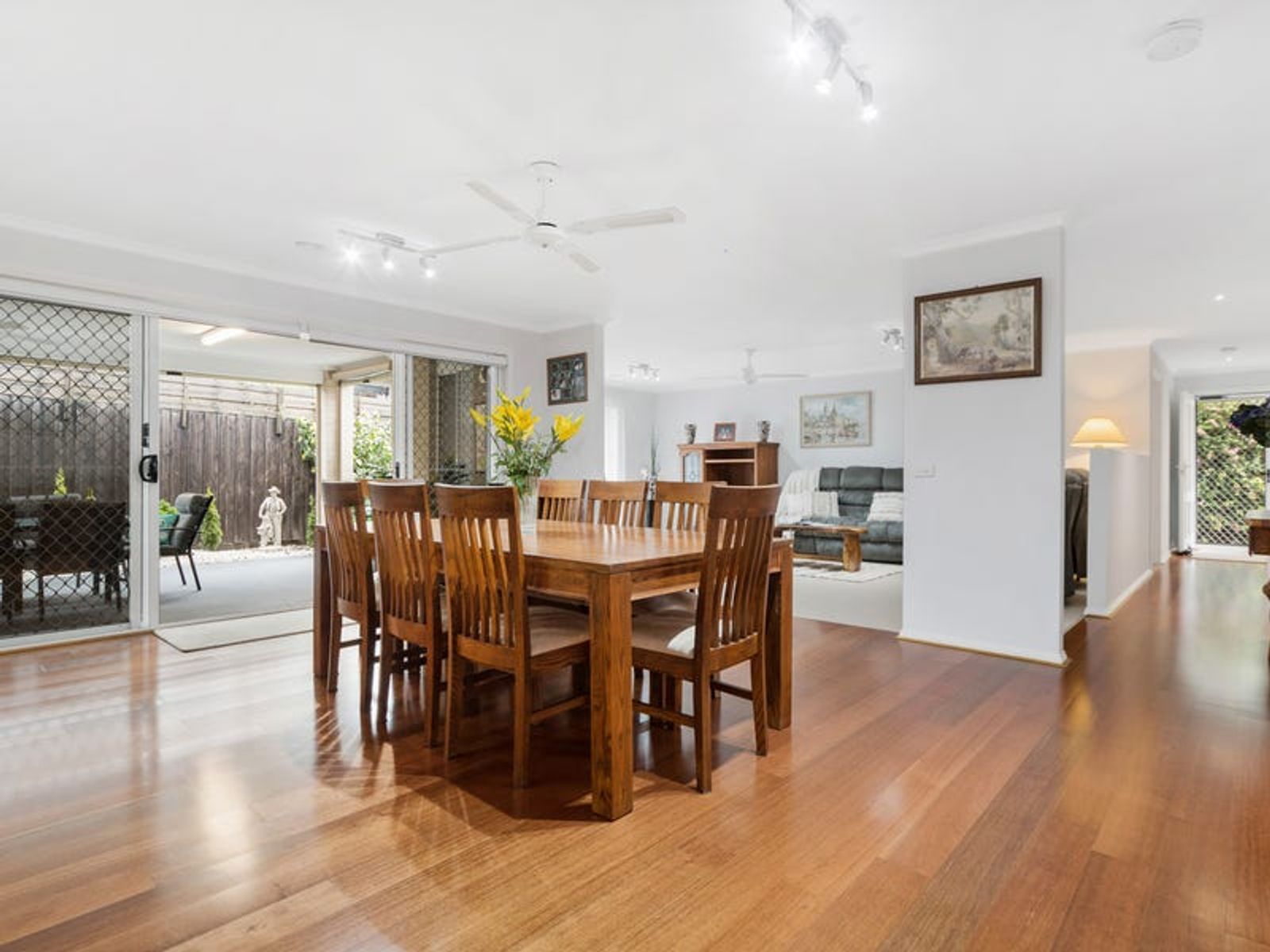 19 Surrey Street, Mornington, VIC 3931, Mornington - Thumbnail 2
