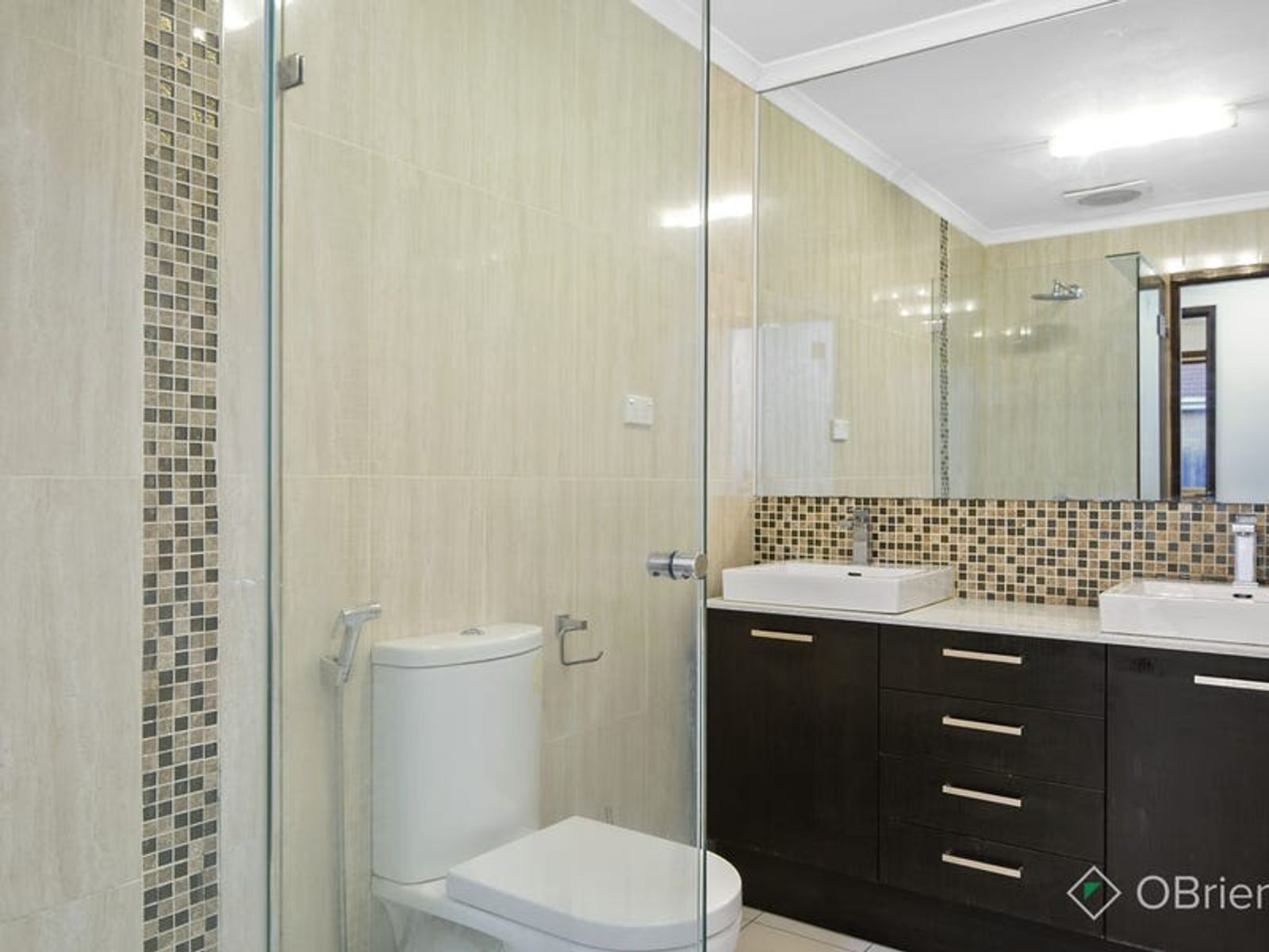 10 Struan Avenue, Endeavour Hills, VIC 3802, Endeavour Hills - Thumbnail 6