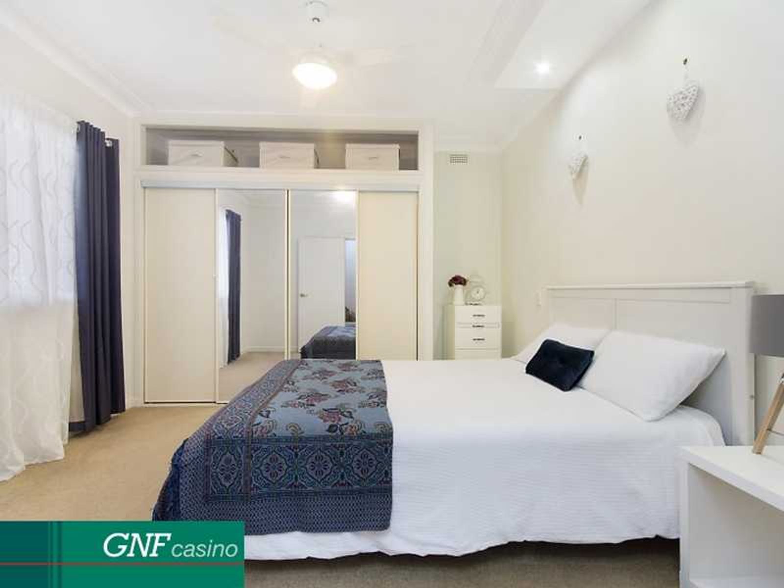 27 Hotham Street, Casino - Thumbnail 8