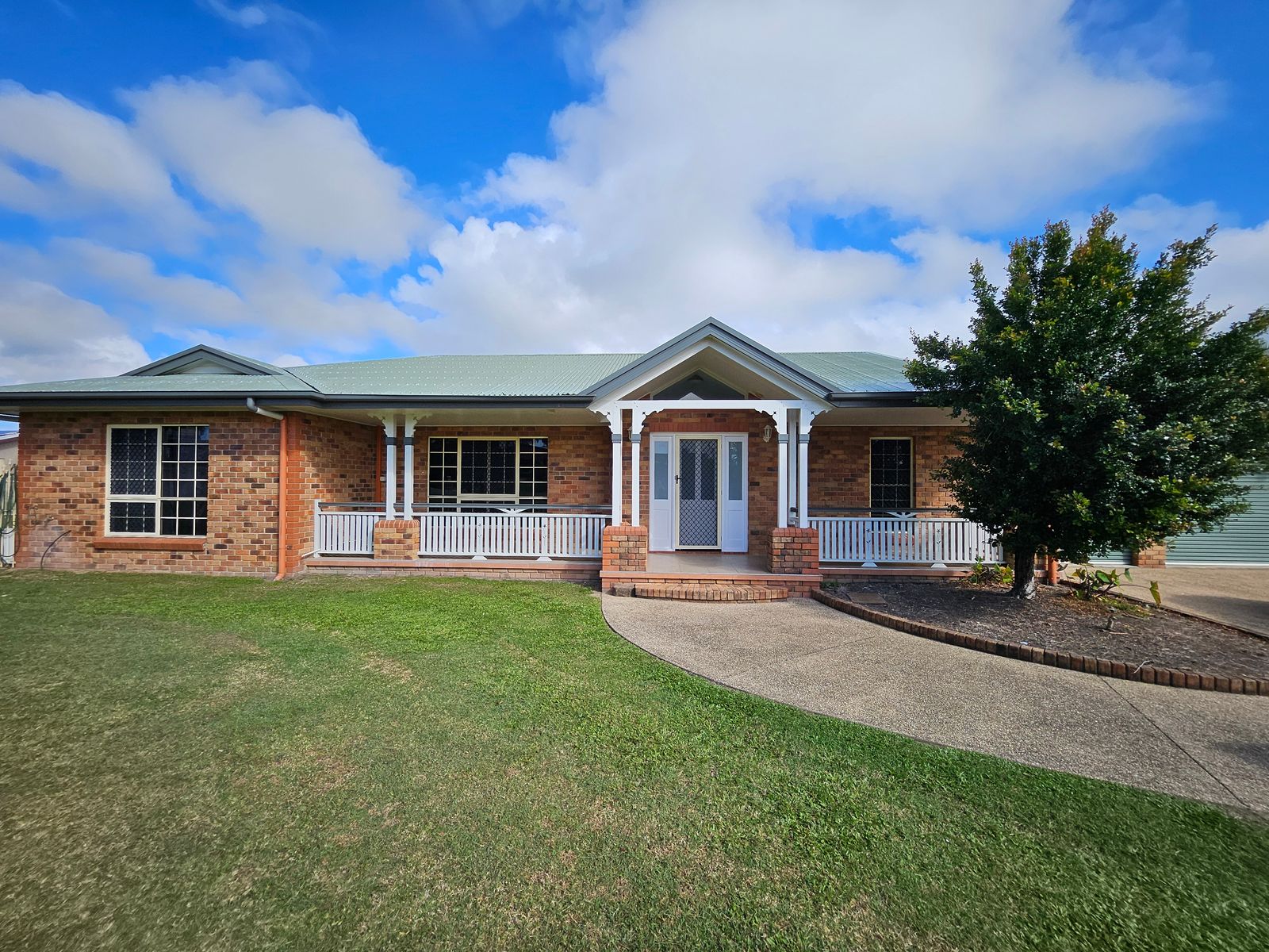 33 Bradman Drive, Glenella QLD 4740, Glenella - Thumbnail 2