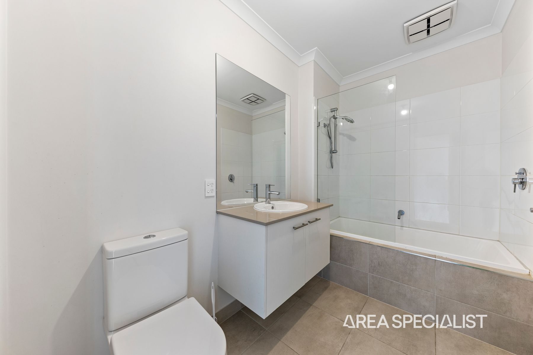 214 Henry Road, Pakenham, Pakenham - Thumbnail 5