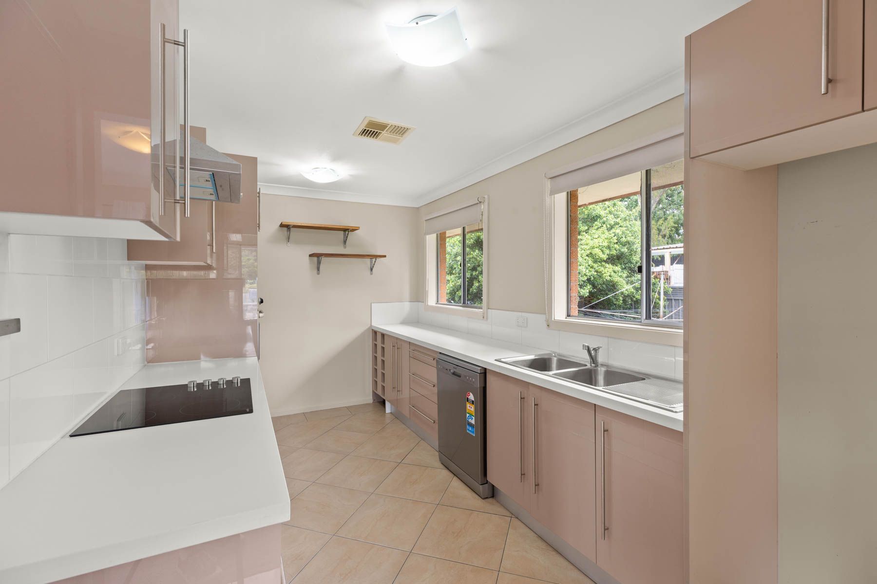 3 Ralfe Crescent, Kilaben Bay NSW 2283, Kilaben Bay - Thumbnail 2