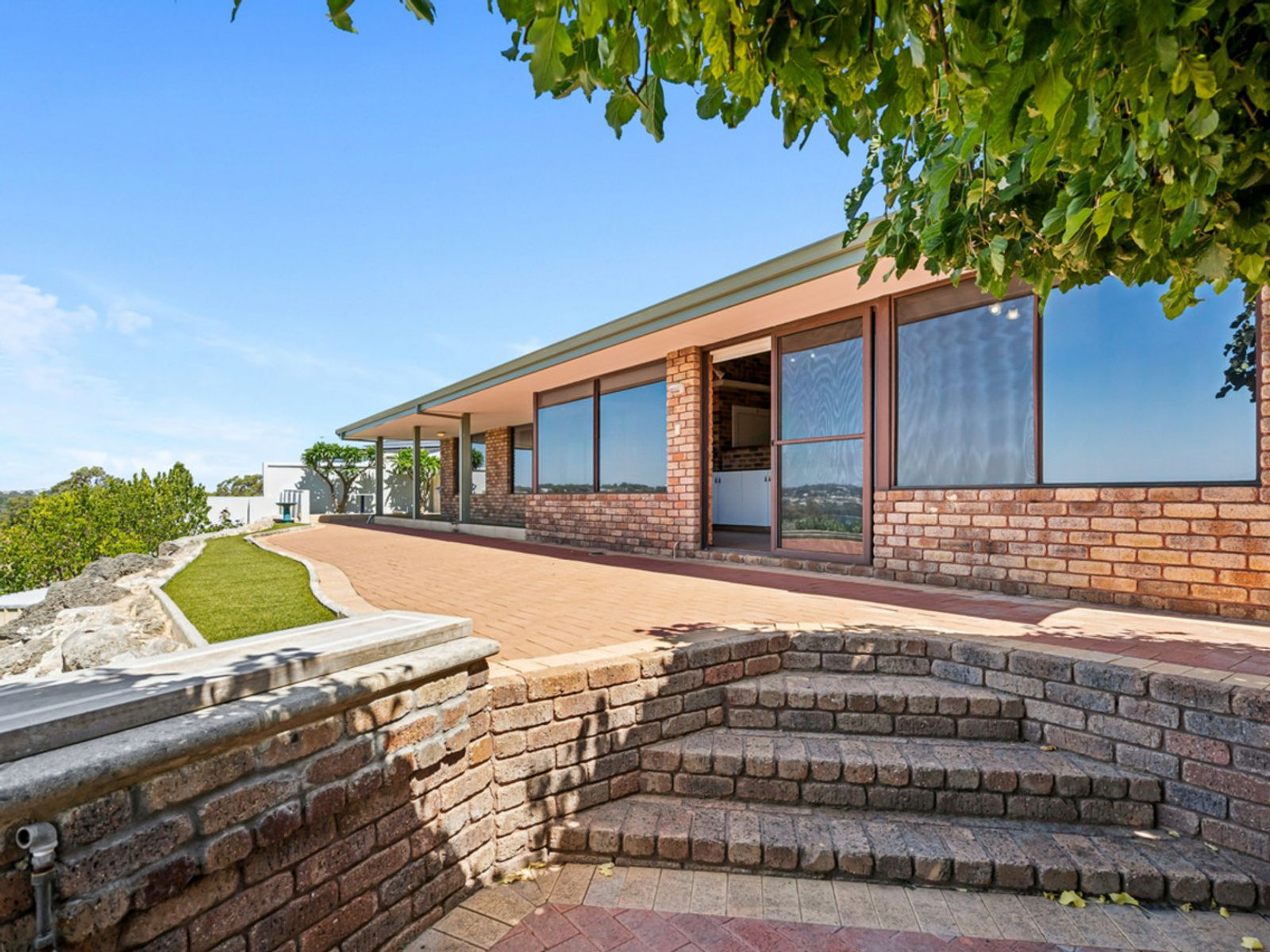 28 Woodland Loop, Edgewater WA 6027, Edgewater - Thumbnail 4