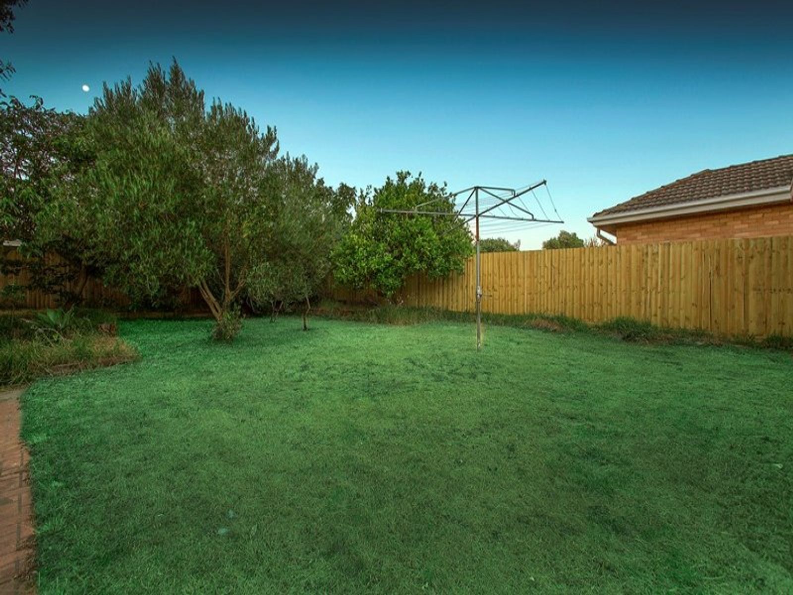 9 Elmhurst Street, Noble Park North, VIC 3174, Noble Park North - Thumbnail 8