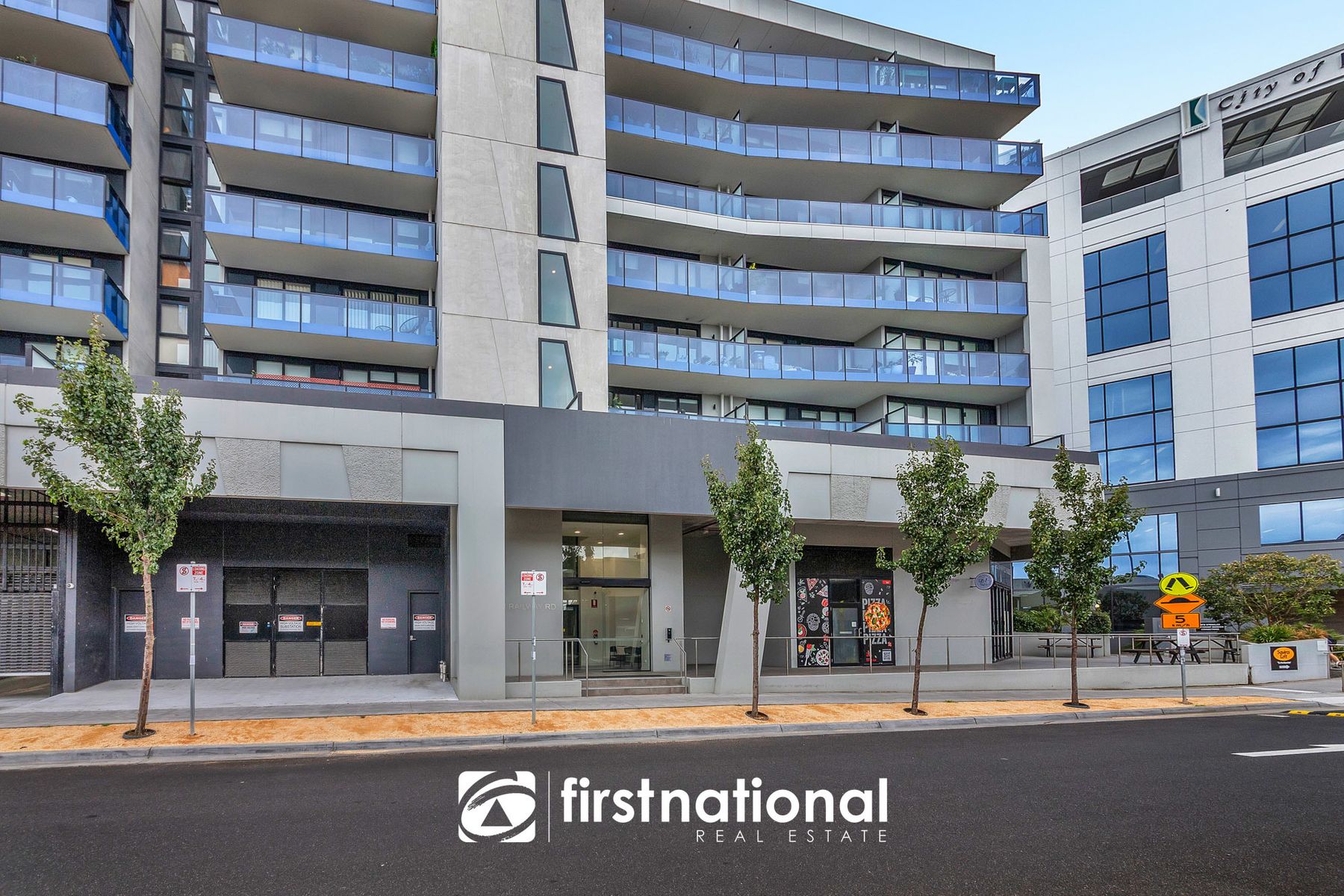 220/8 Railway Road, Cheltenham VIC 3192, Cheltenham - Thumbnail 2