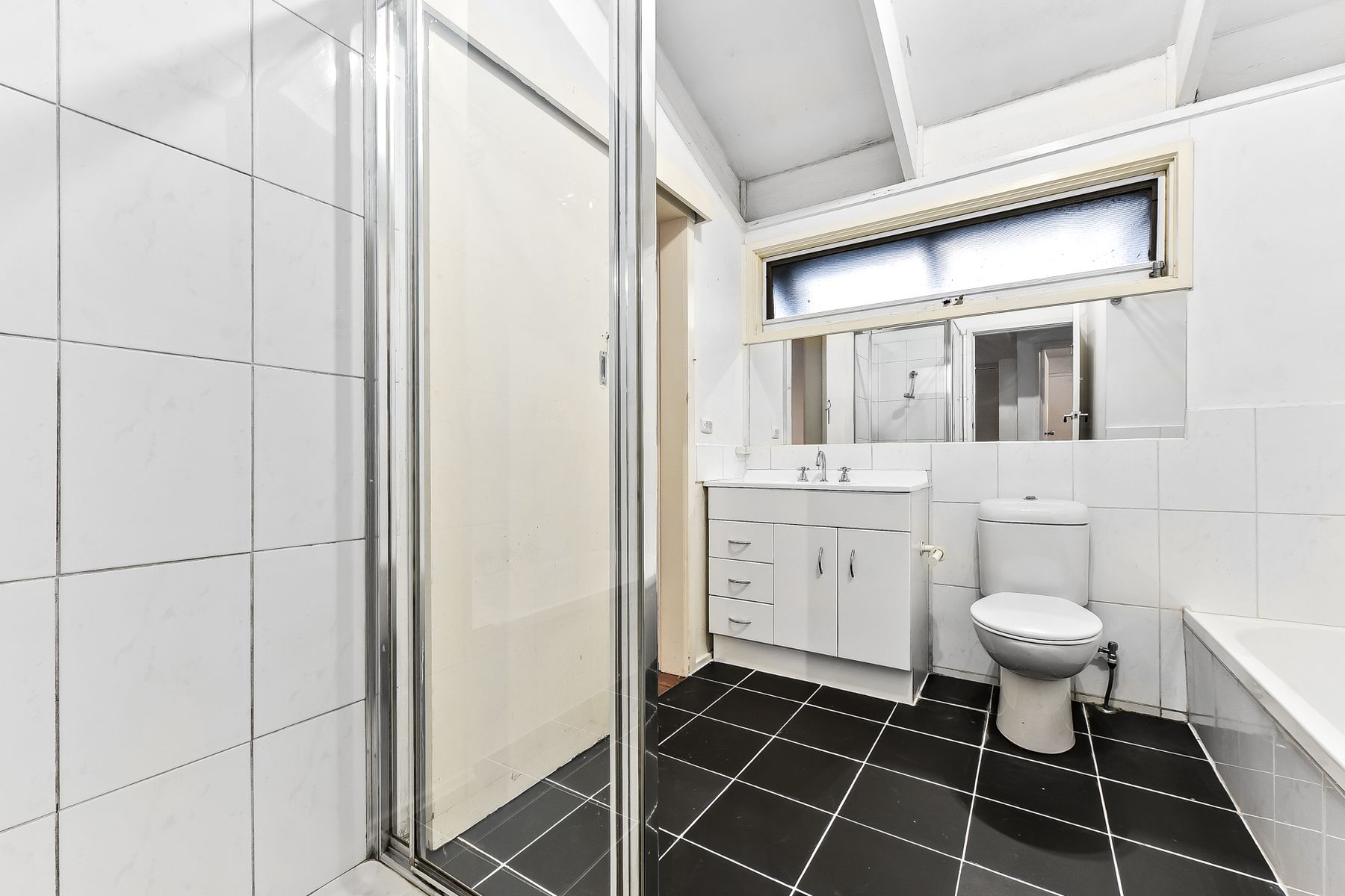 84 Coomoora Road, Springvale South, VIC 3172, Springvale South - Thumbnail 7