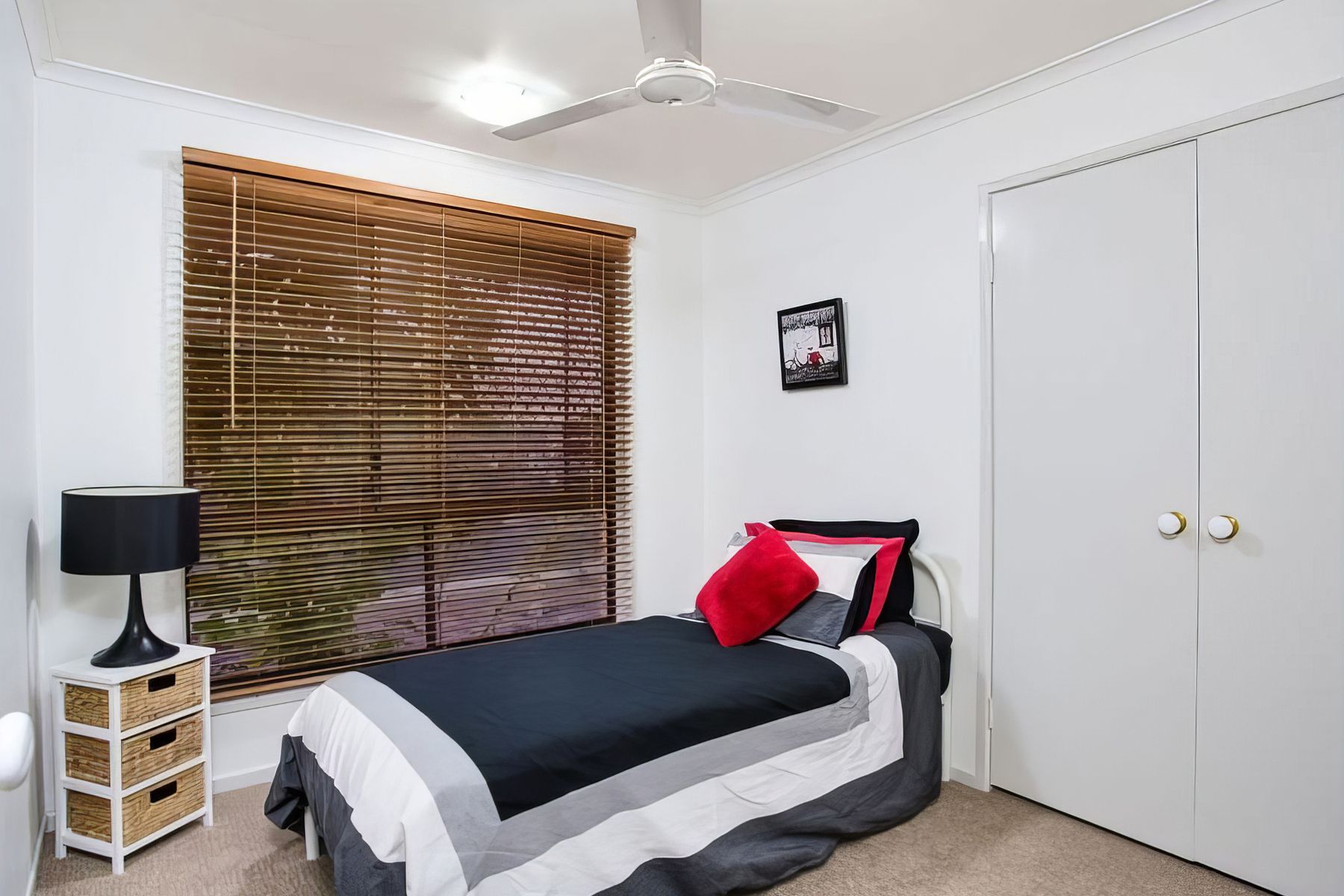 25 Dryade Street, Regents Park QLD 4118, Regents Park - Thumbnail 7