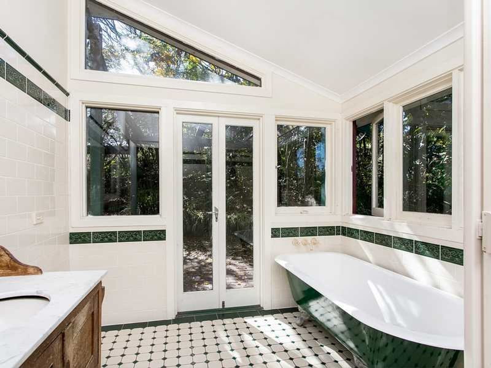 254 Corndale  Road, Bexhill - Thumbnail 7
