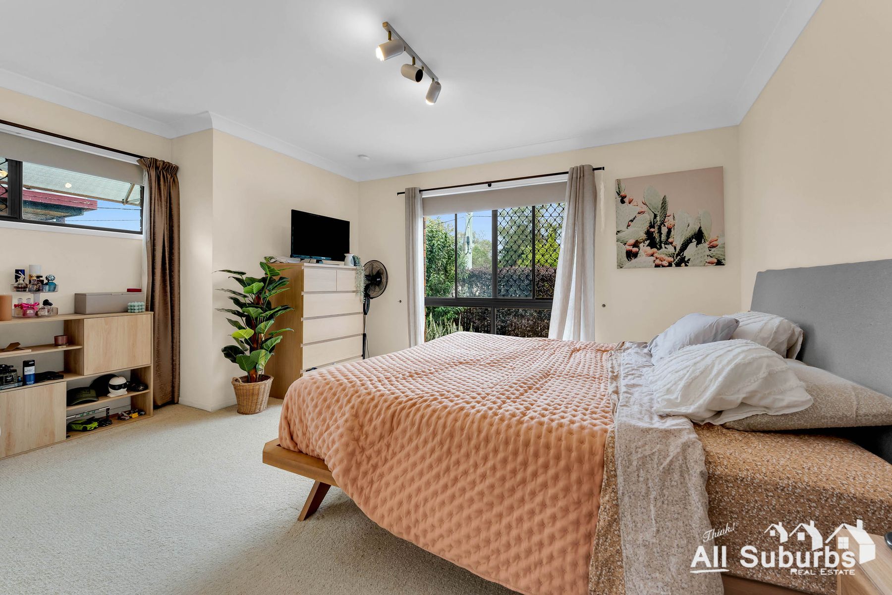 26 Conifer Street, Hillcrest QLD 4118, Hillcrest - Thumbnail 6