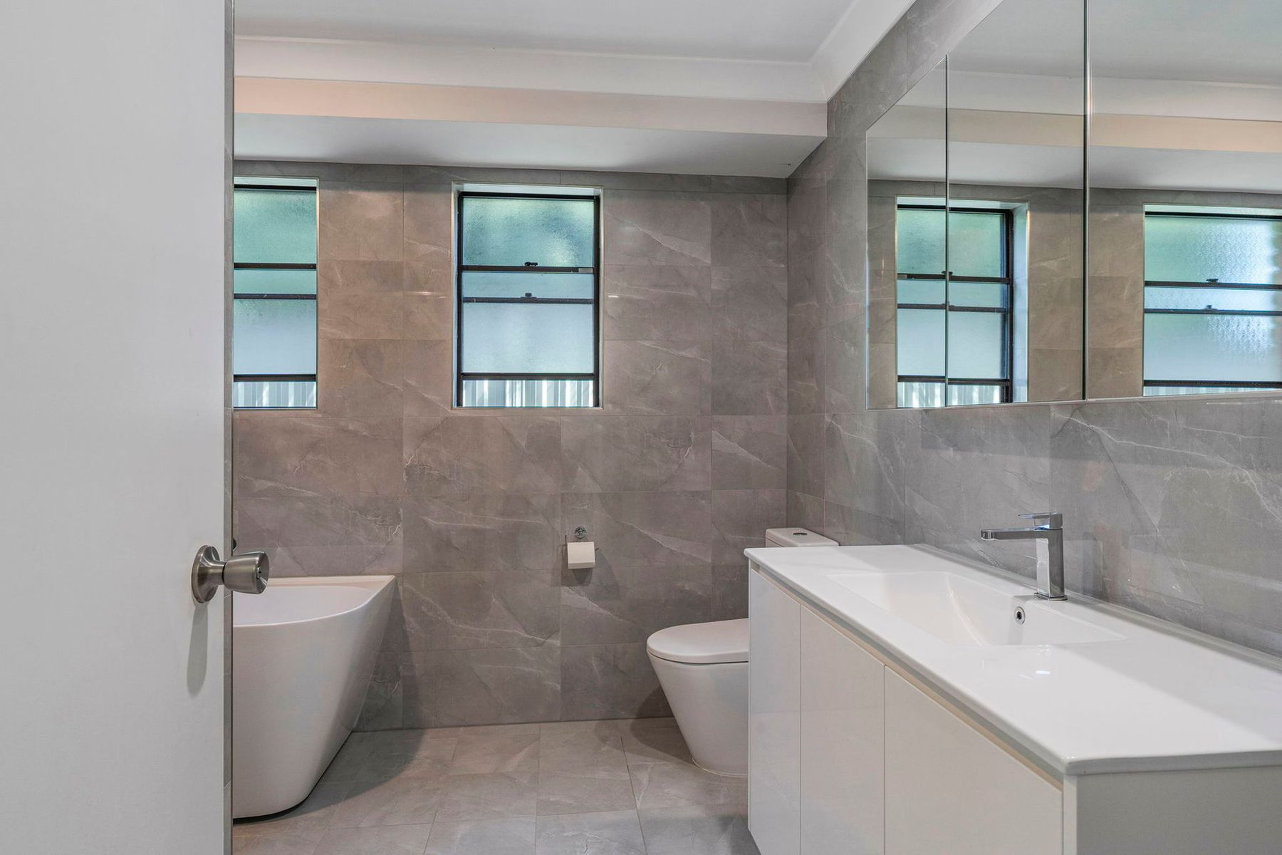 86 Huene Avenue, Halekulani NSW 2262, Halekulani - Thumbnail 2