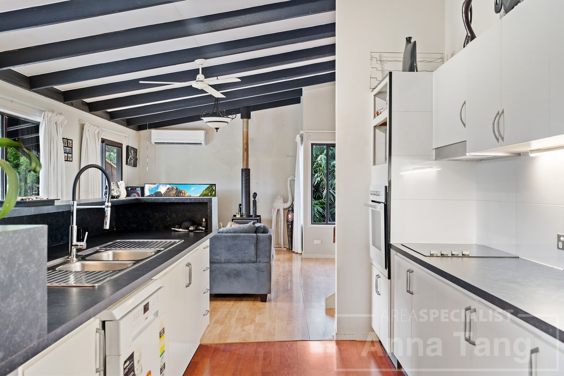 69 Plateau Crescent, Carrara, QLD 4211, Carrara - Thumbnail 6