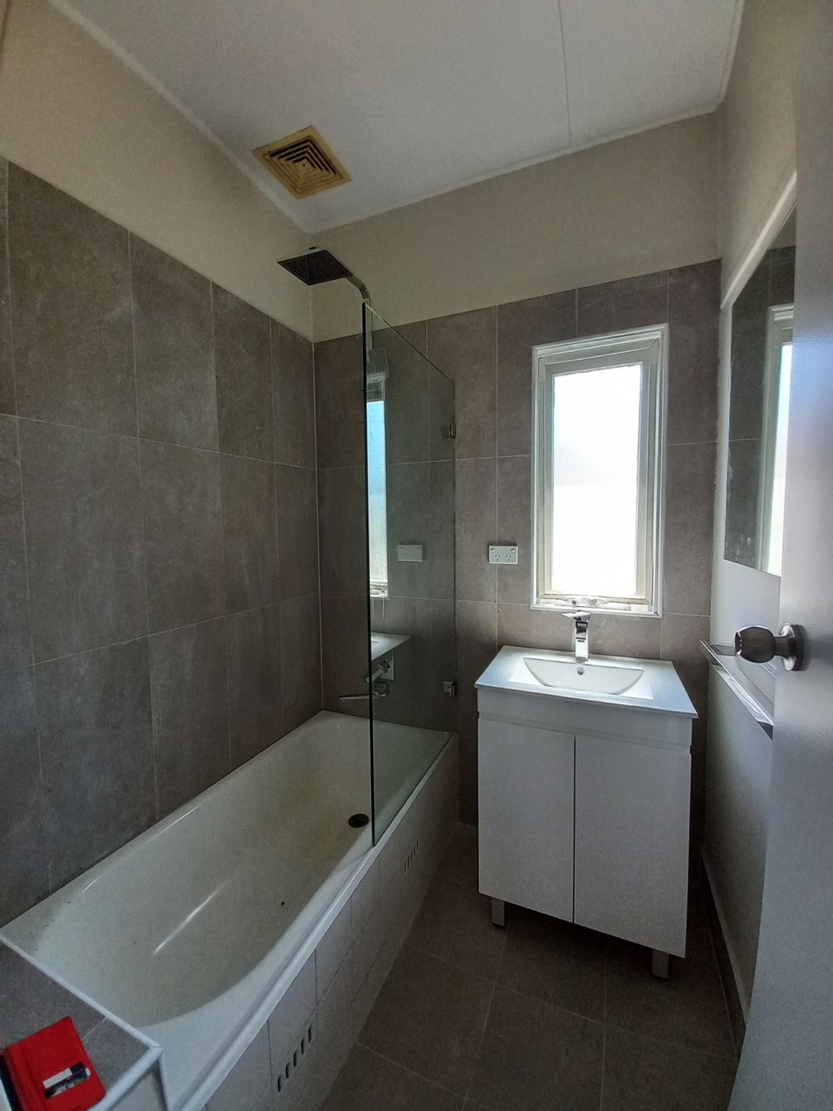 60 Cooper Road, Birrong NSW 2143, Birrong - Thumbnail 8