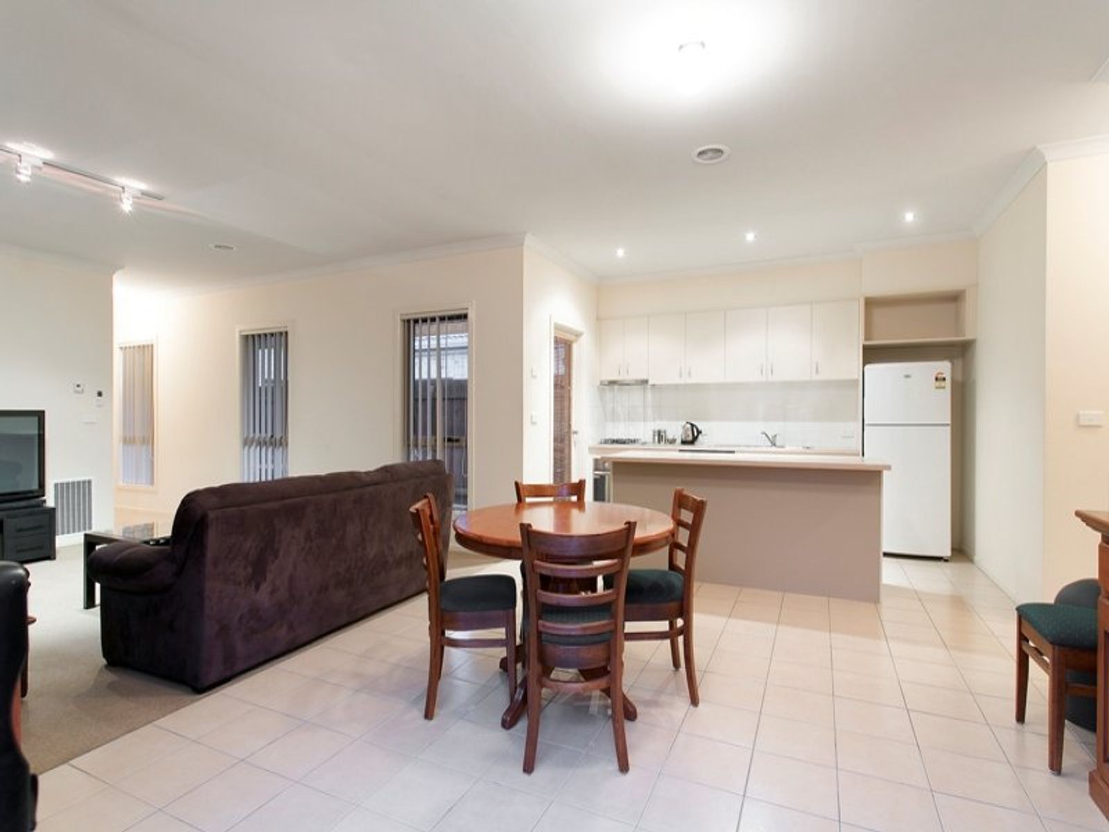 23 Sherbourne Drive, Carrum Downs, VIC 3201, Carrum Downs - Thumbnail 4