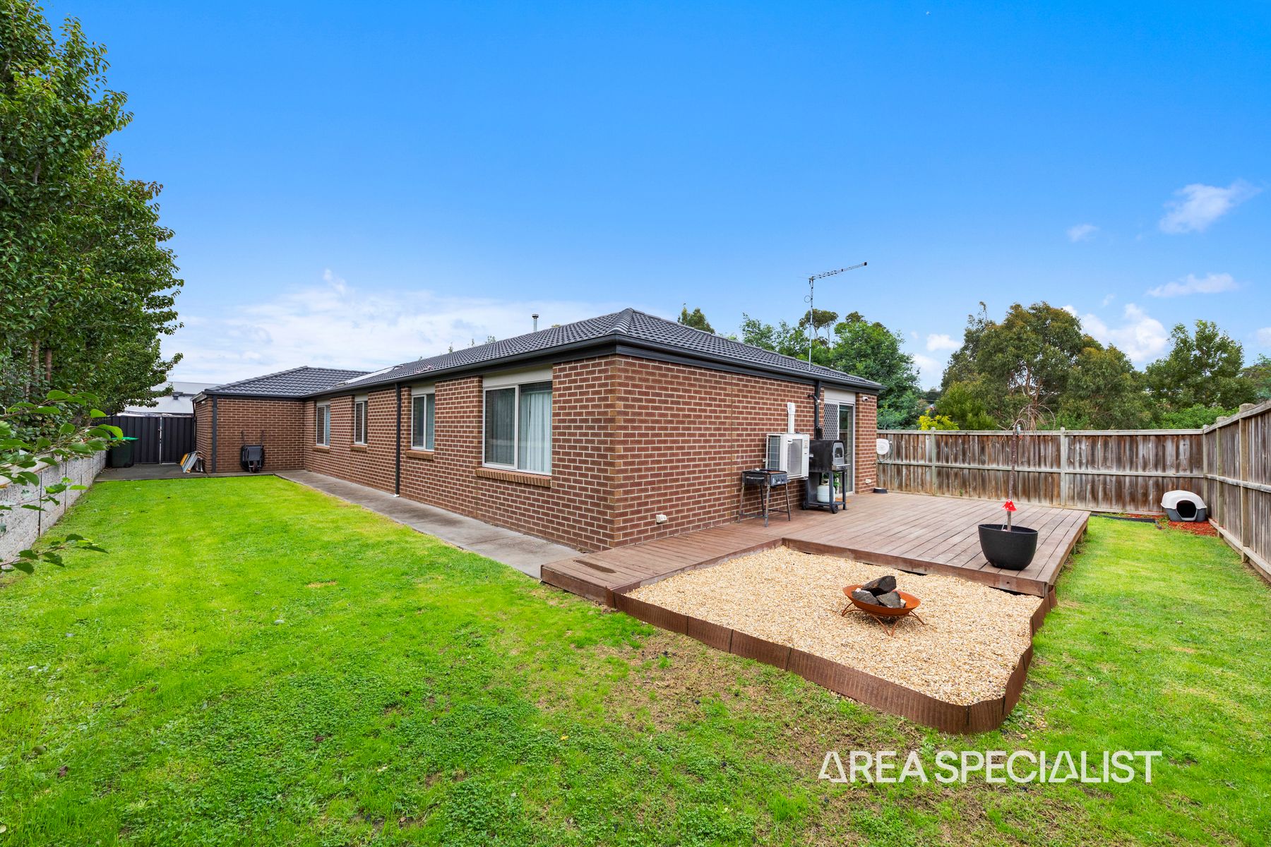 14 Elmside Avenue, Warragul, Warragul - Thumbnail 7