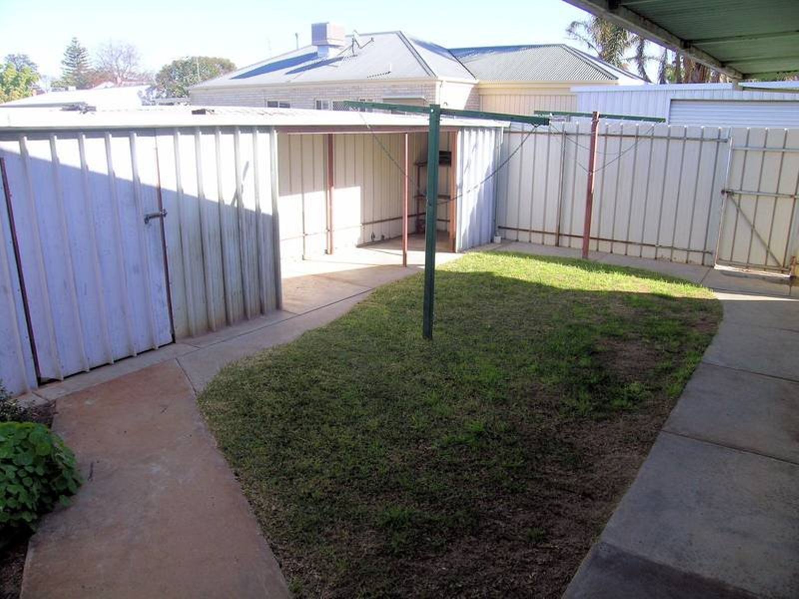 2/137 Pine Avenue, Mildura - Thumbnail 3