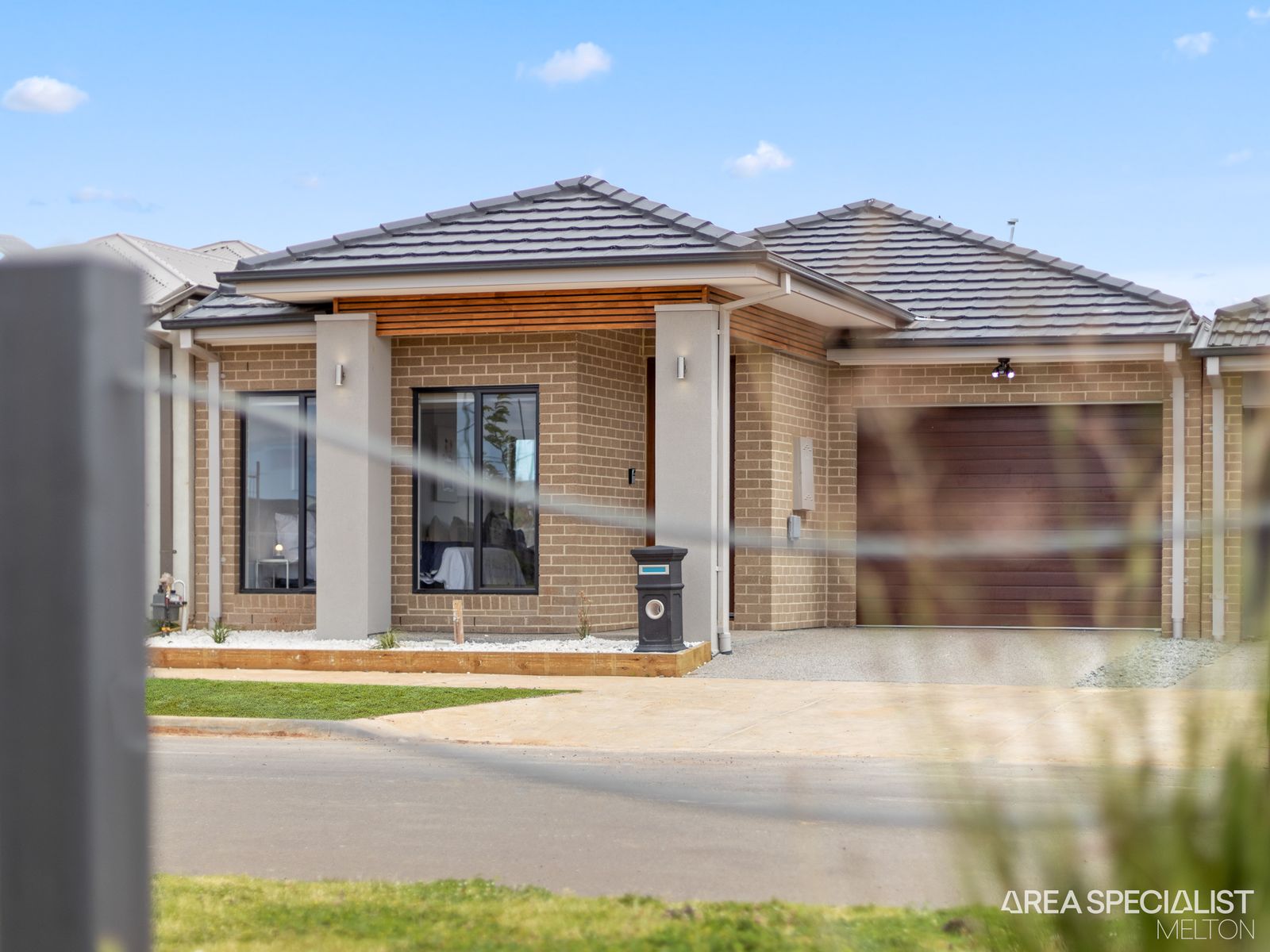 54 Huntingfield Street, Thornhill Park, VIC 3335, Thornhill Park - Thumbnail 3