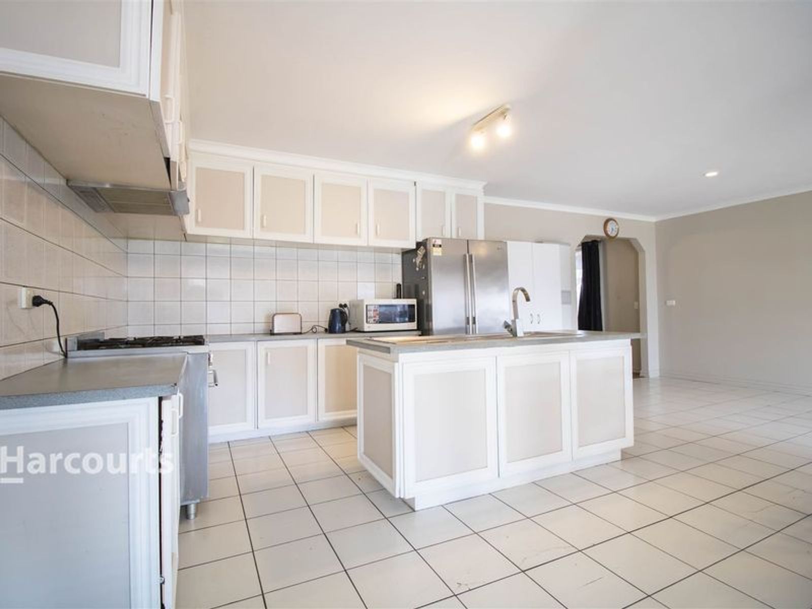 20 Grevillea Road, Kings Park, VIC 3021, Kings Park - Thumbnail 2