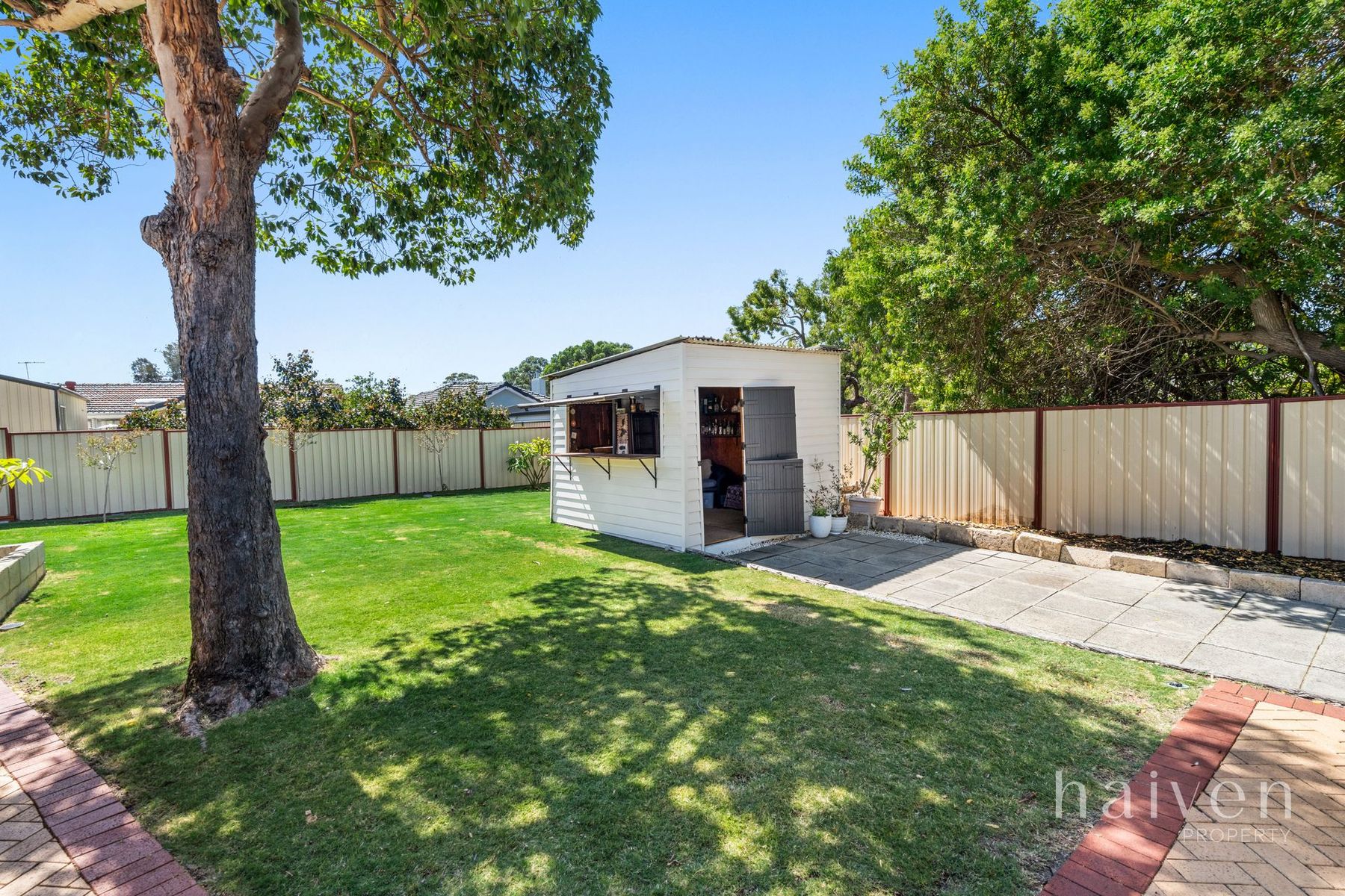 web 18 Waverley Rd, Coolbellup 16