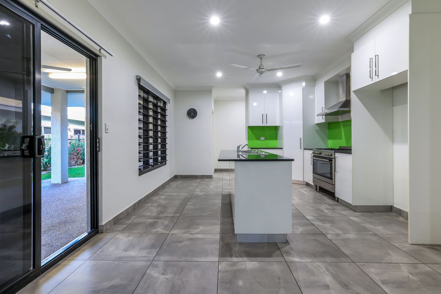 24 Hannan Street, Muirhead NT 0810, Muirhead - Thumbnail 5