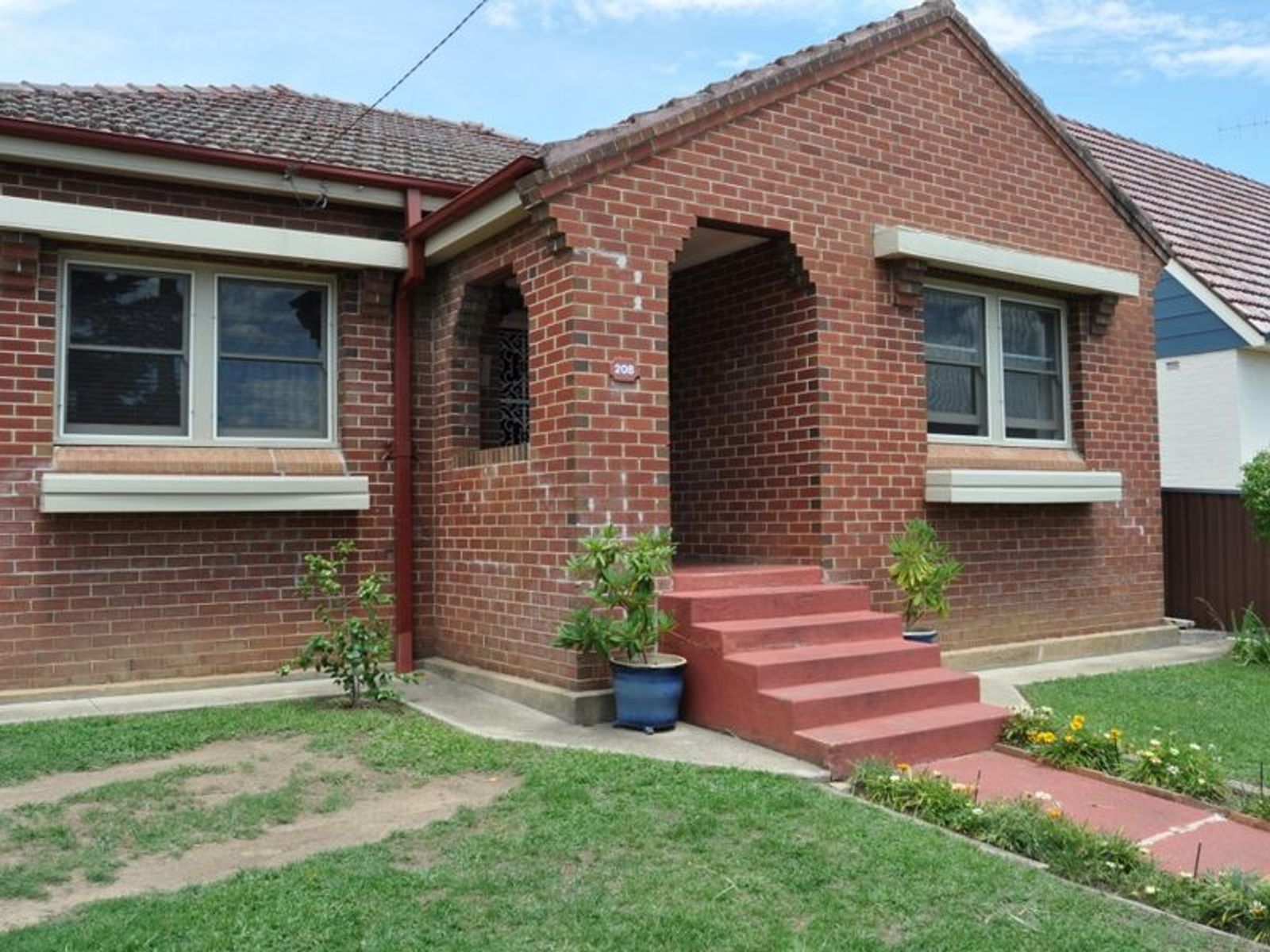208 Brilliant Street, Bathurst NSW 2795 - Image 1
