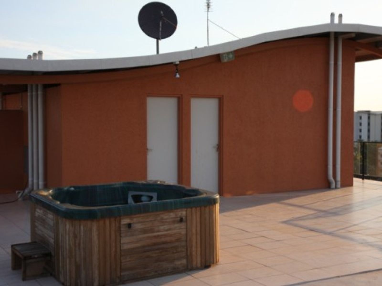 8/3 Harvey Street, Darwin City NT 0800, Darwin City - Thumbnail 2