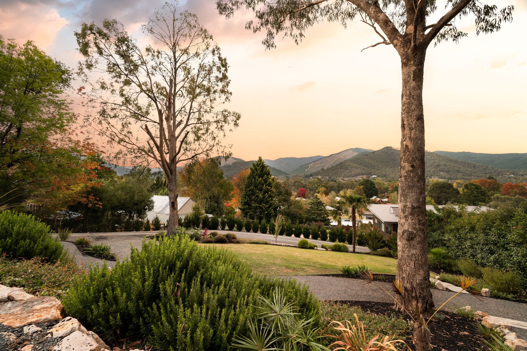 18 Blue Hills Rise, Bright VIC 3741, Bright - Image 1