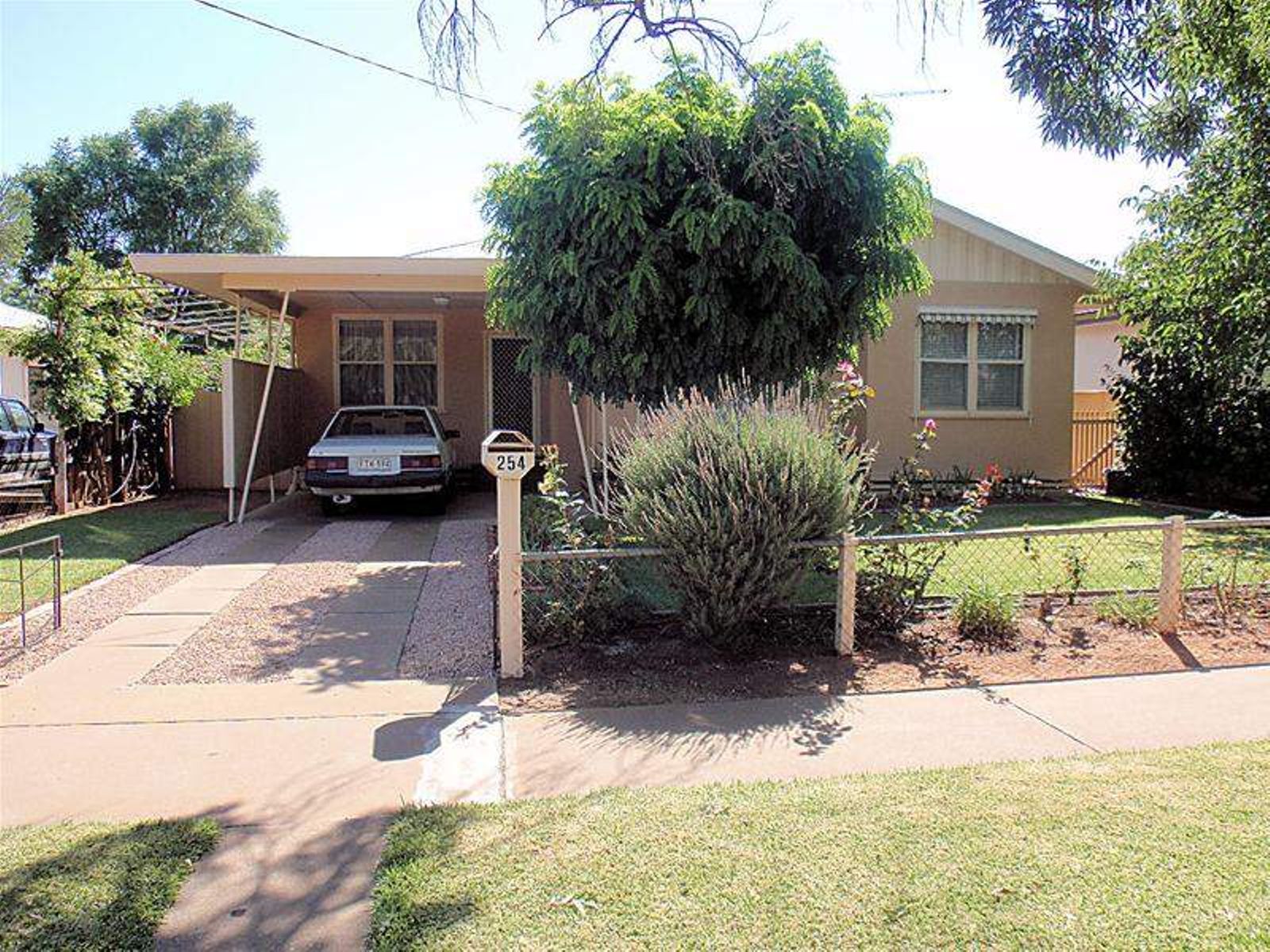 254 Ninth Street, Mildura - Image 1
