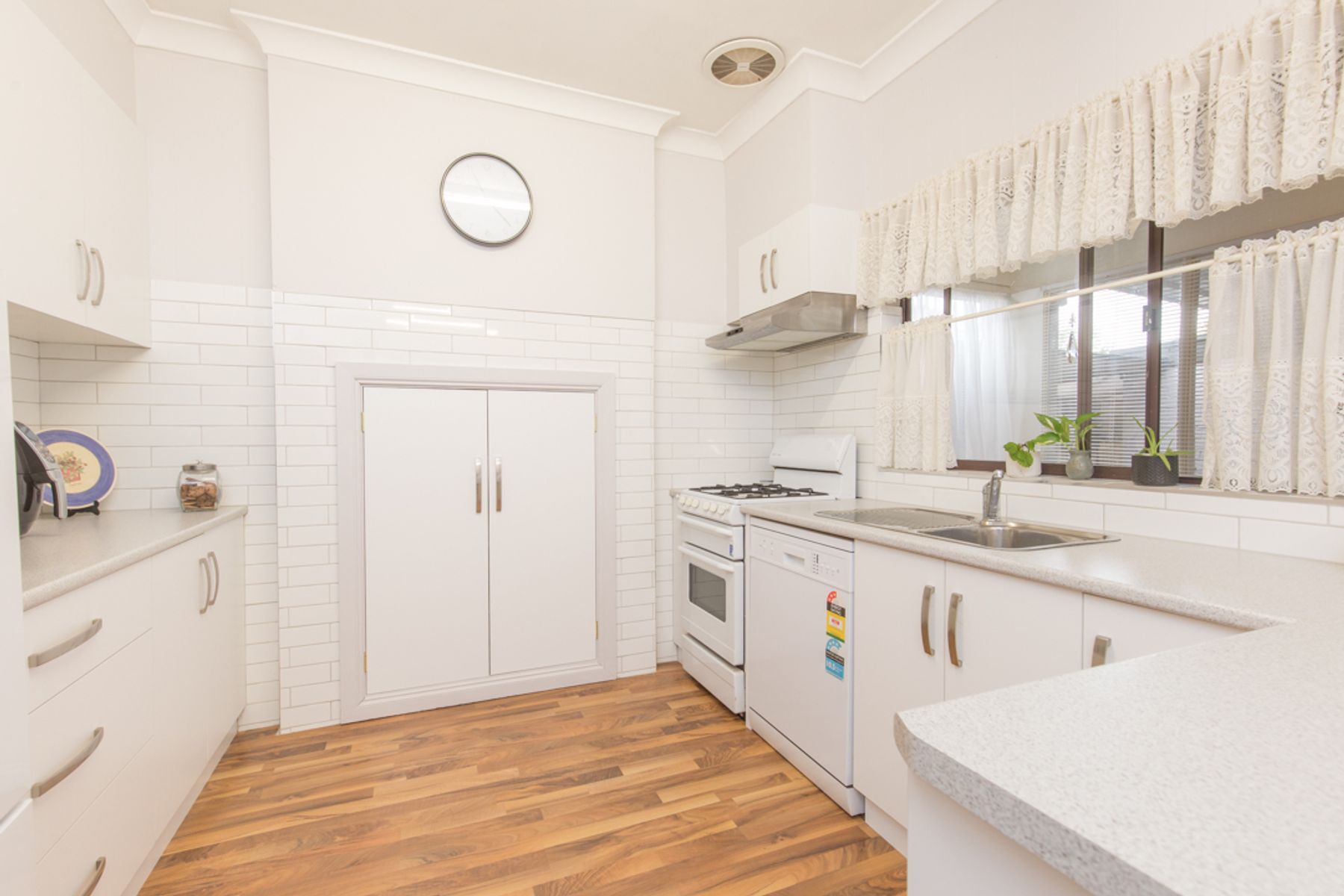 10 Waltham Avenue, Mildura - Thumbnail 2