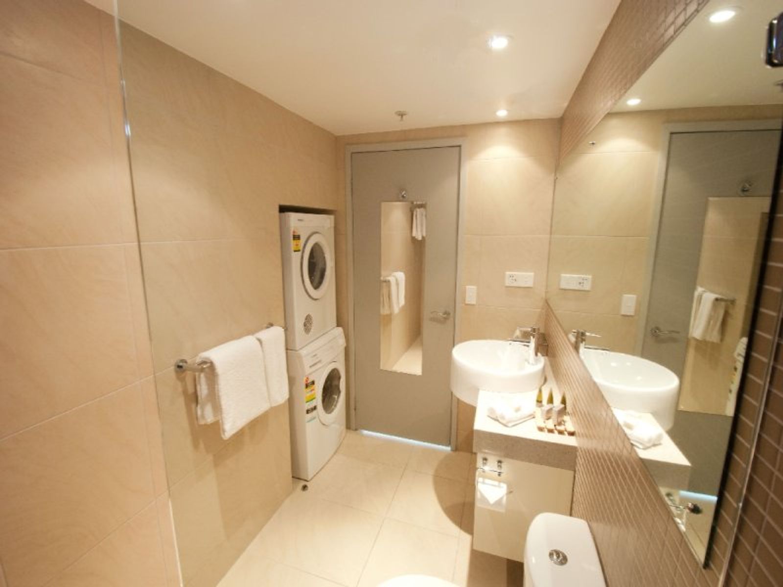 1111/43B Knuckey Street, Darwin City NT 0800, Darwin City - Thumbnail 2