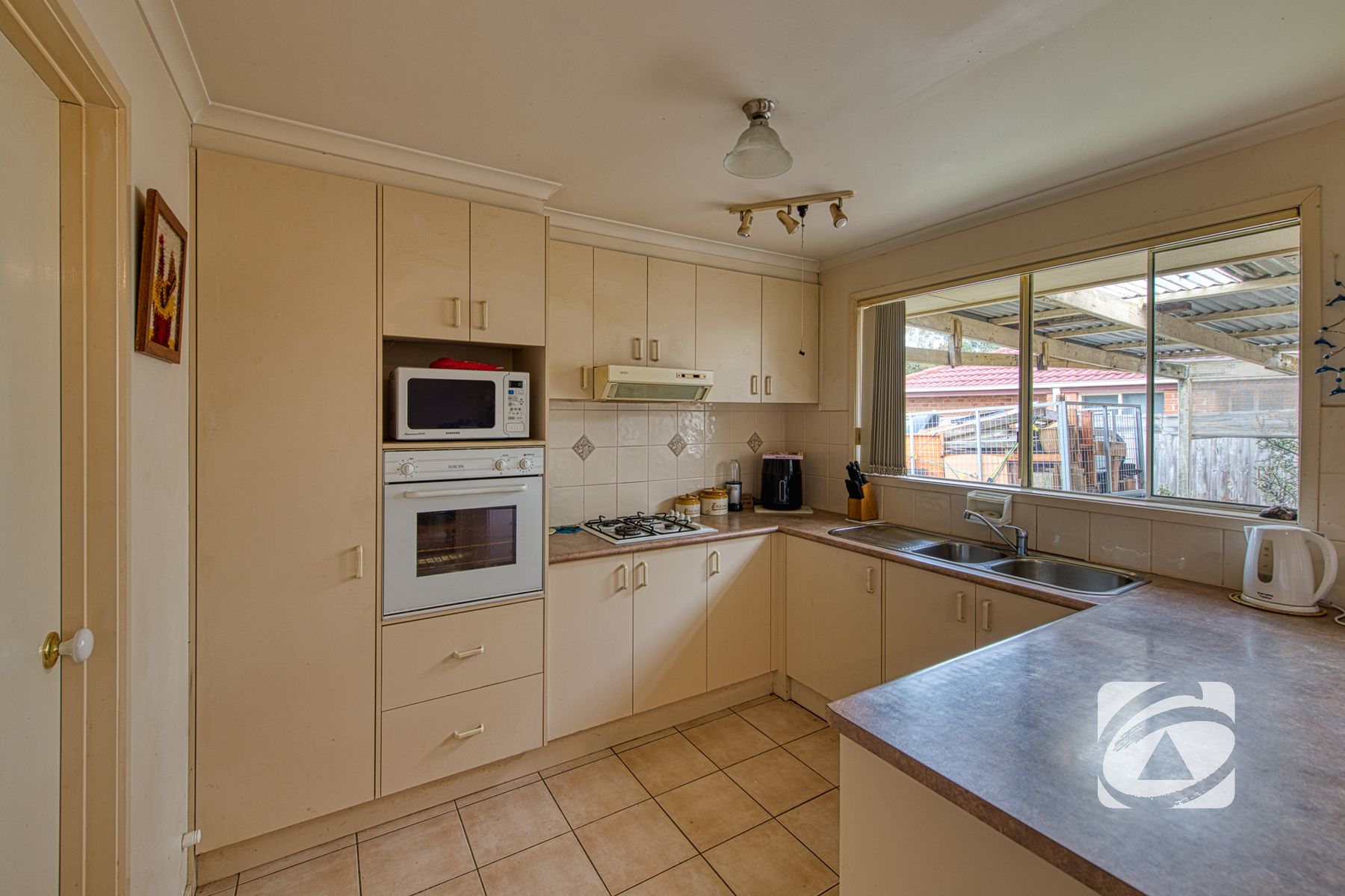 9 Jarrah Court, Pakenham VIC 3810, Pakenham - Thumbnail 2