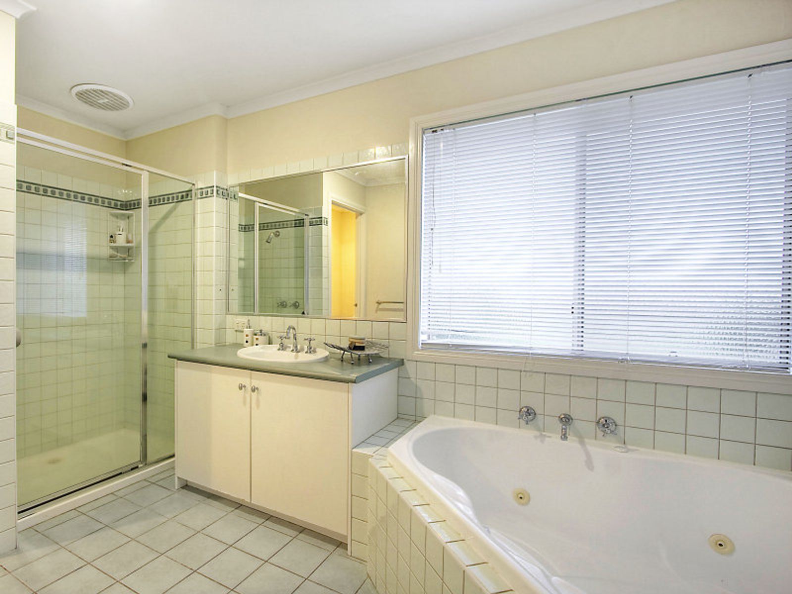 13 Norfolk Place, Aspendale Gardens, VIC 3195, Aspendale Gardens - Thumbnail 6