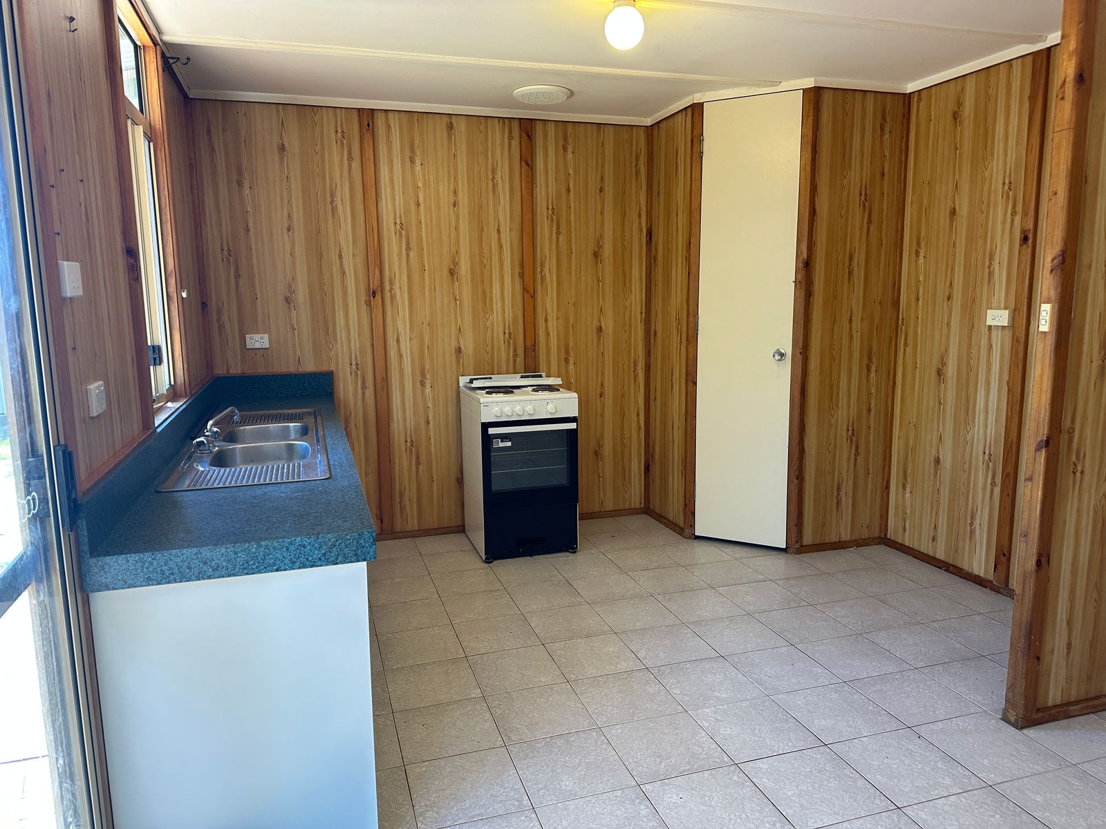 106 Lefroy Street, Coolgardie WA 6429, Coolgardie - Thumbnail 7