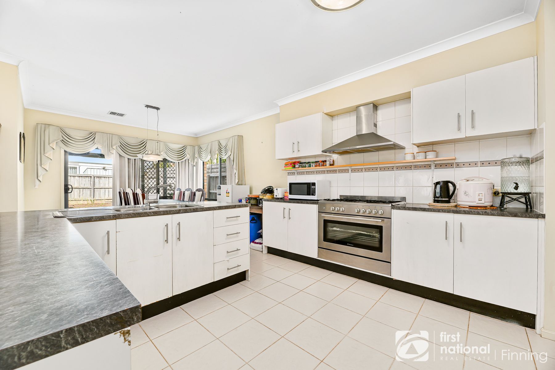 25 Violet Way, Cranbourne VIC 3977, Cranbourne - Thumbnail 3