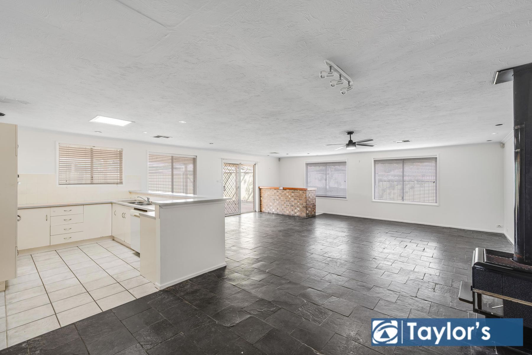 6 Birchwood Rise, Blakeview SA 5114, Blakeview - Thumbnail 7