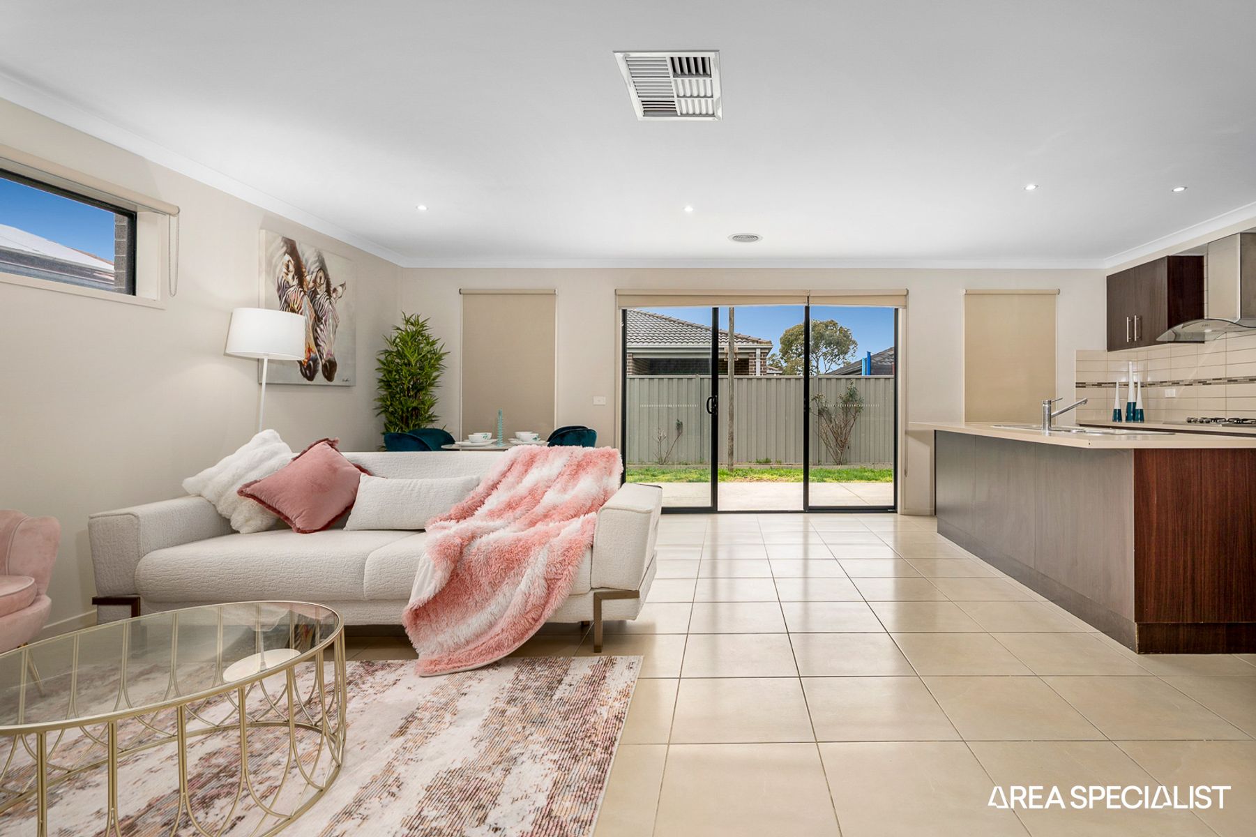 10 Tattle Grove, Cranbourne East, VIC 3977, Cranbourne East - Thumbnail 8