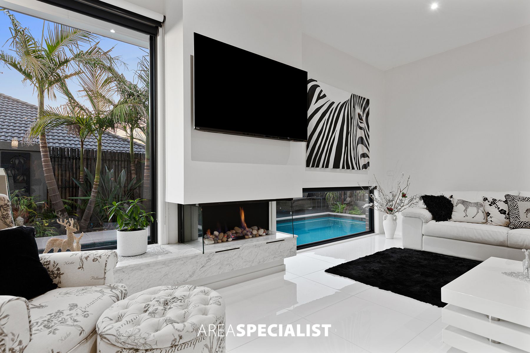 2A Blackwood Drive, Pakenham, VIC 3810, Pakenham - Thumbnail 3