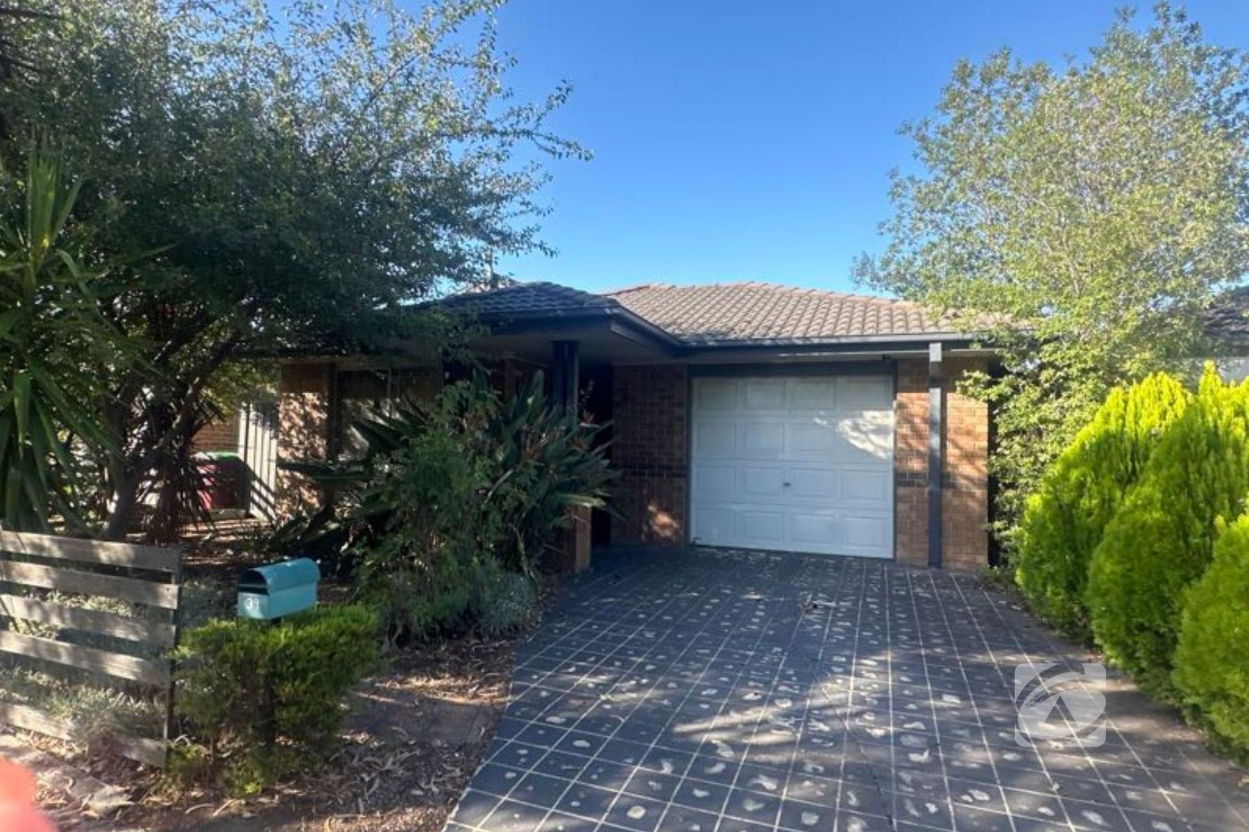 39 Melzak Way, Berwick VIC 3806